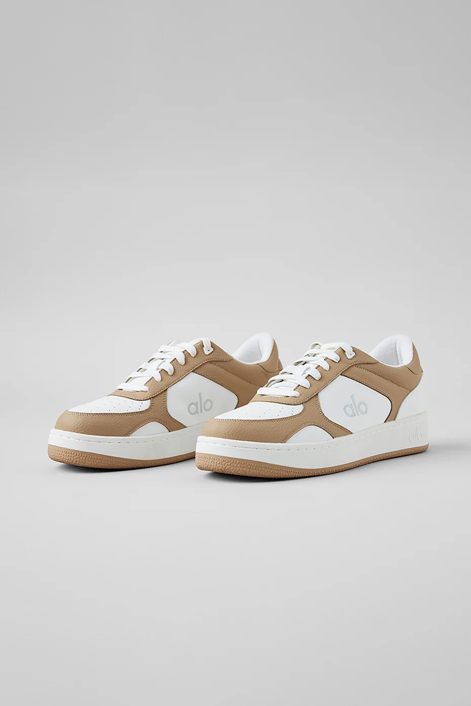 ALO Recovery Mode Sneaker - Gravel/White