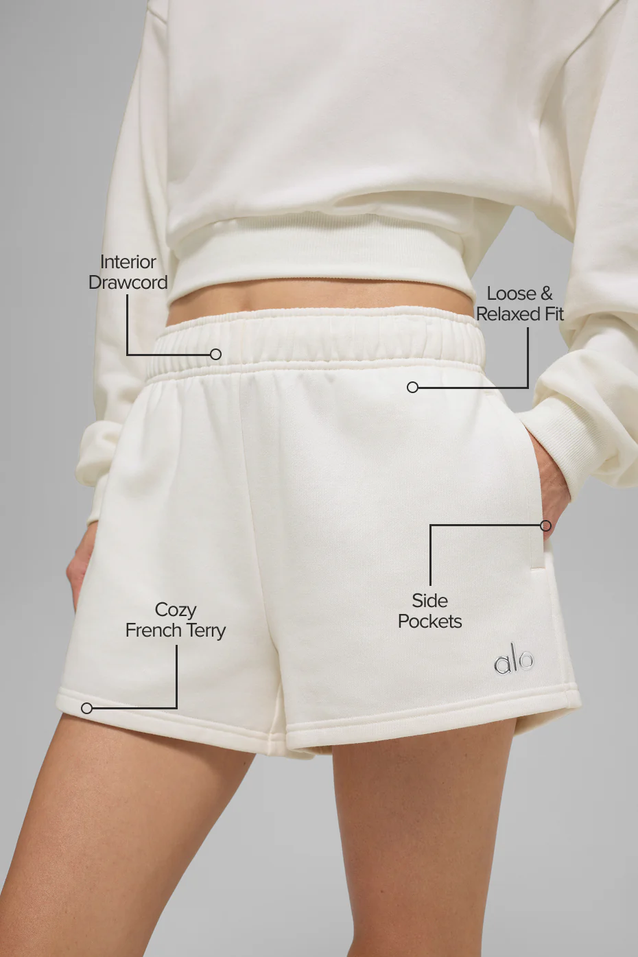 Accolade Short - Ivory