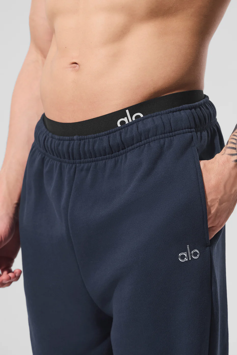 Accolade Sweatpant - Navy