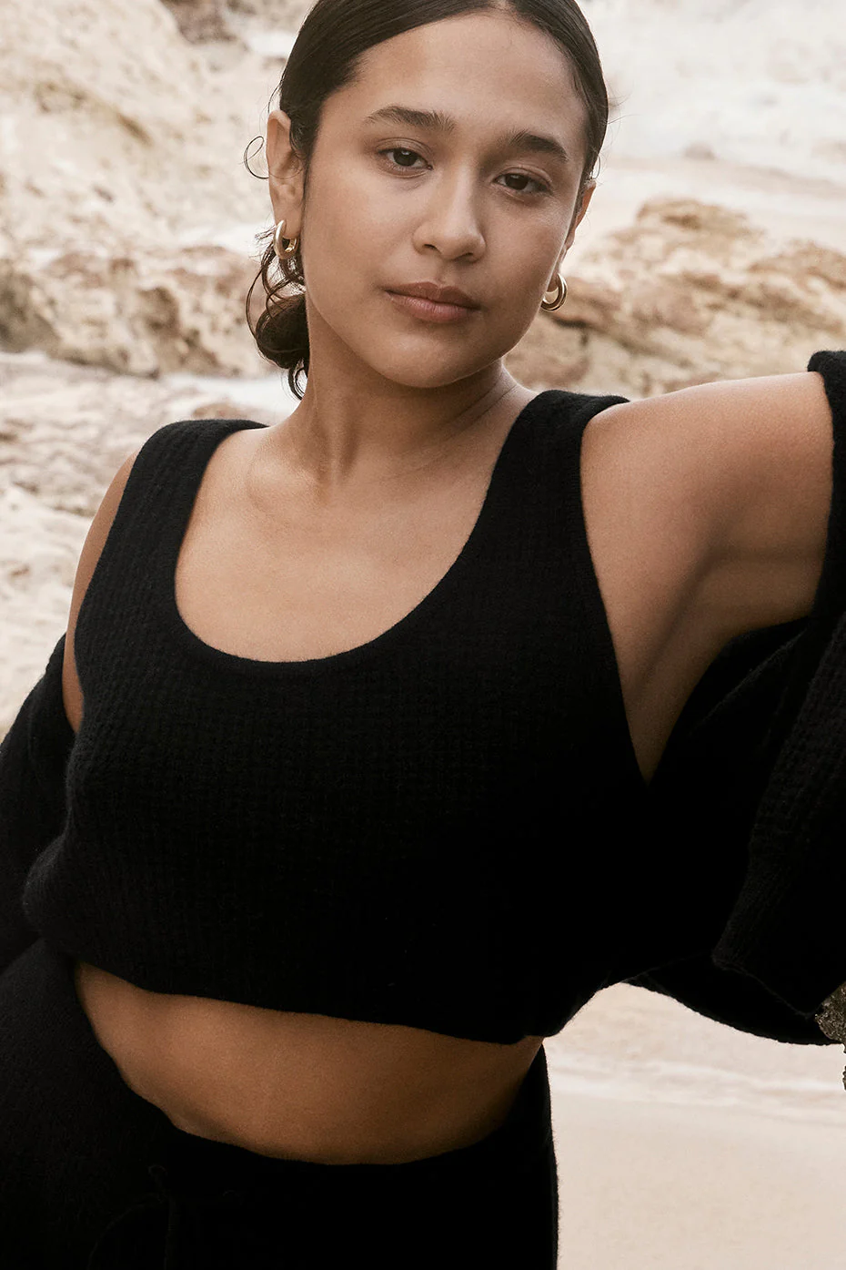 Cashmere Plush Waffle Cropped Tank - Black