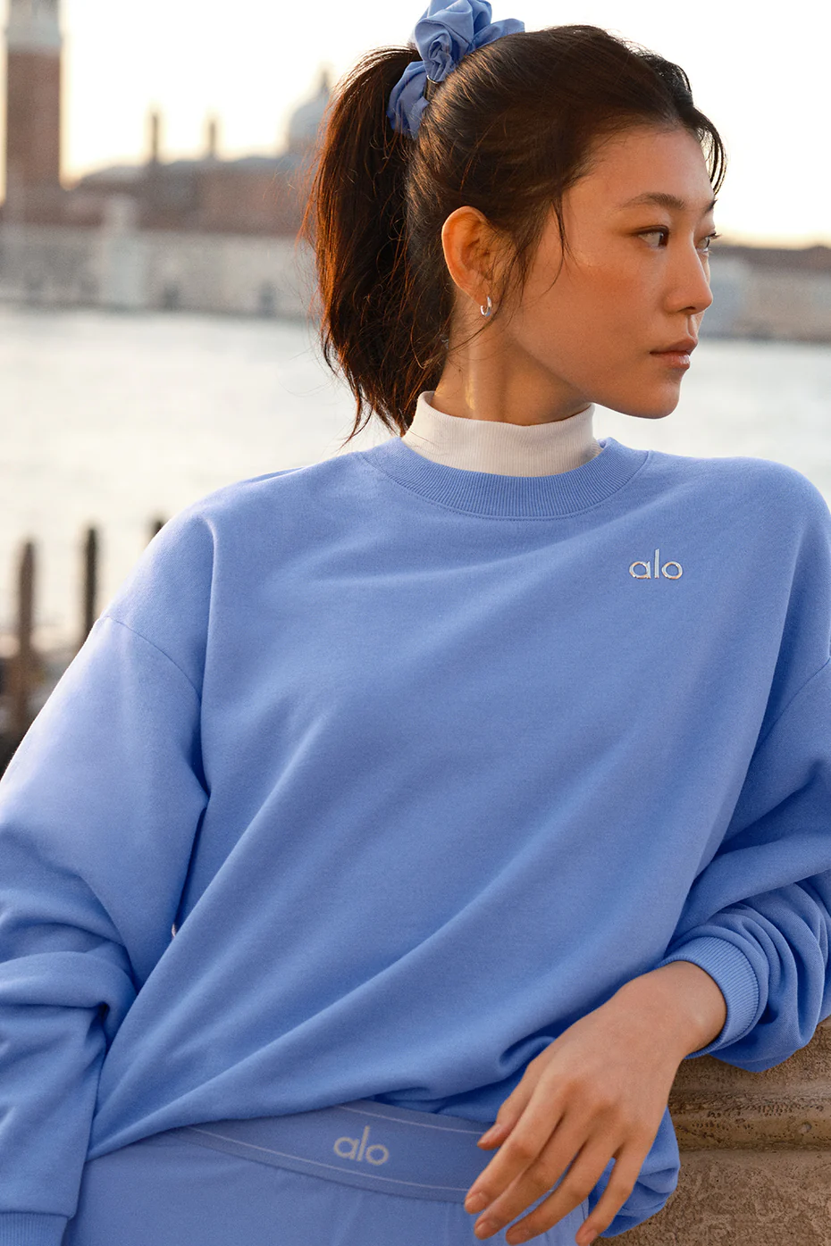 Accolade Crew Neck Pullover - Crystal Clear Blue