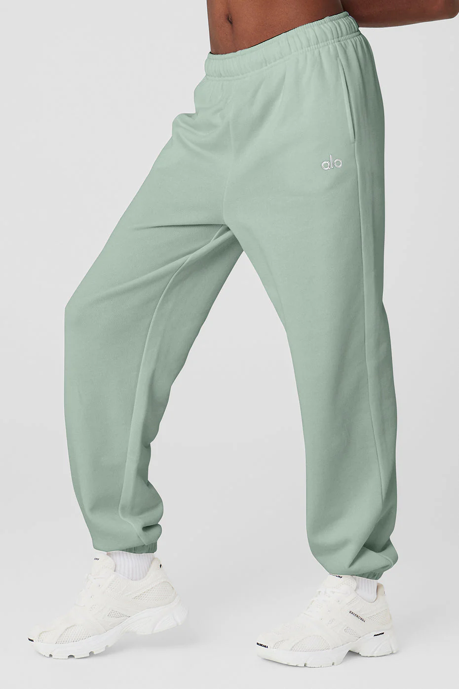 Accolade Sweatpant - Icy Sage