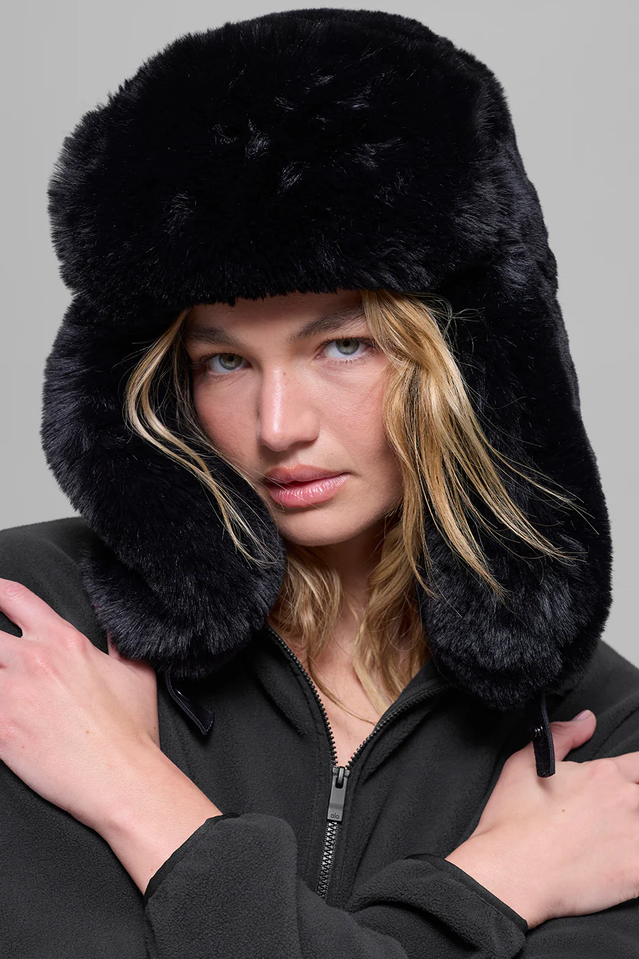 Faux Fur Starstruck Hat - Black