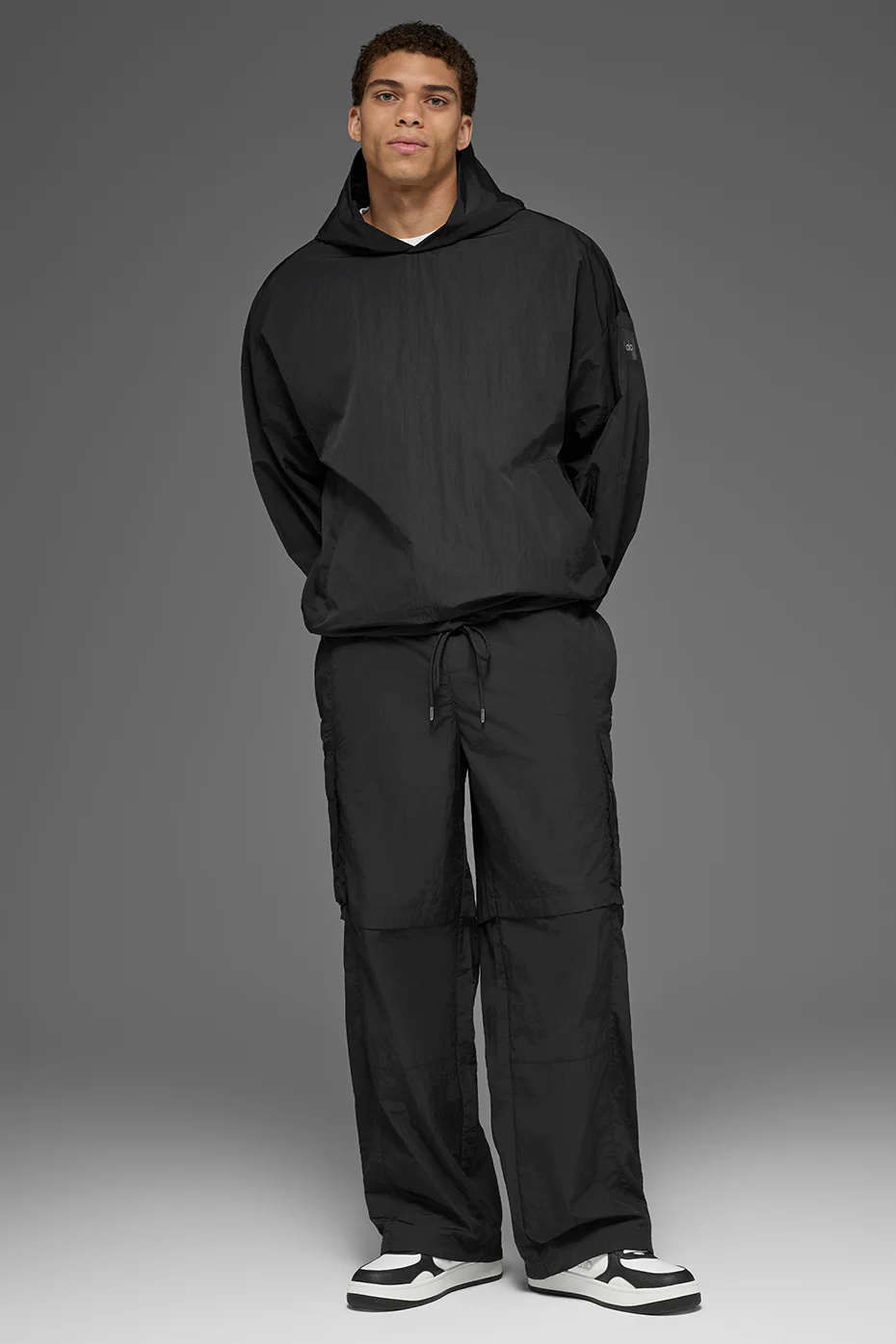 Axis Hooded Pullover - Black
