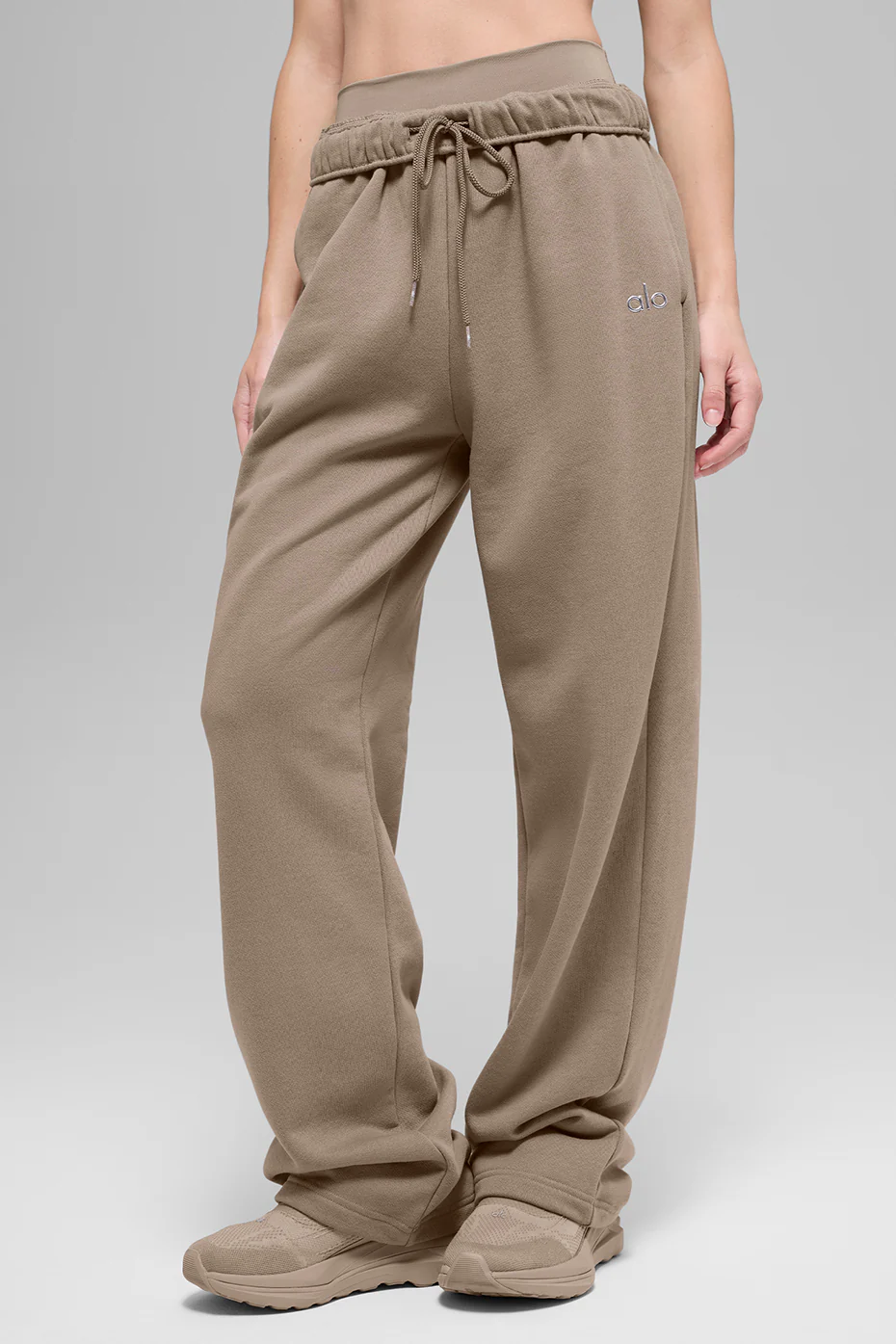 Accolade Straight Leg Sweatpant - Gravel