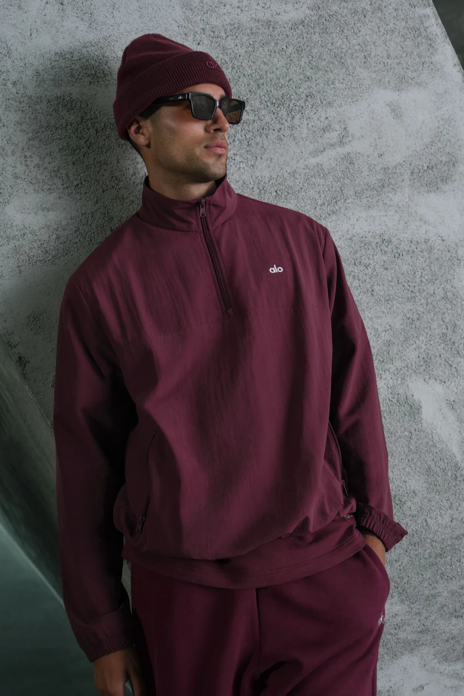 Light Weight Takeaway Track Pullover - Burgundy