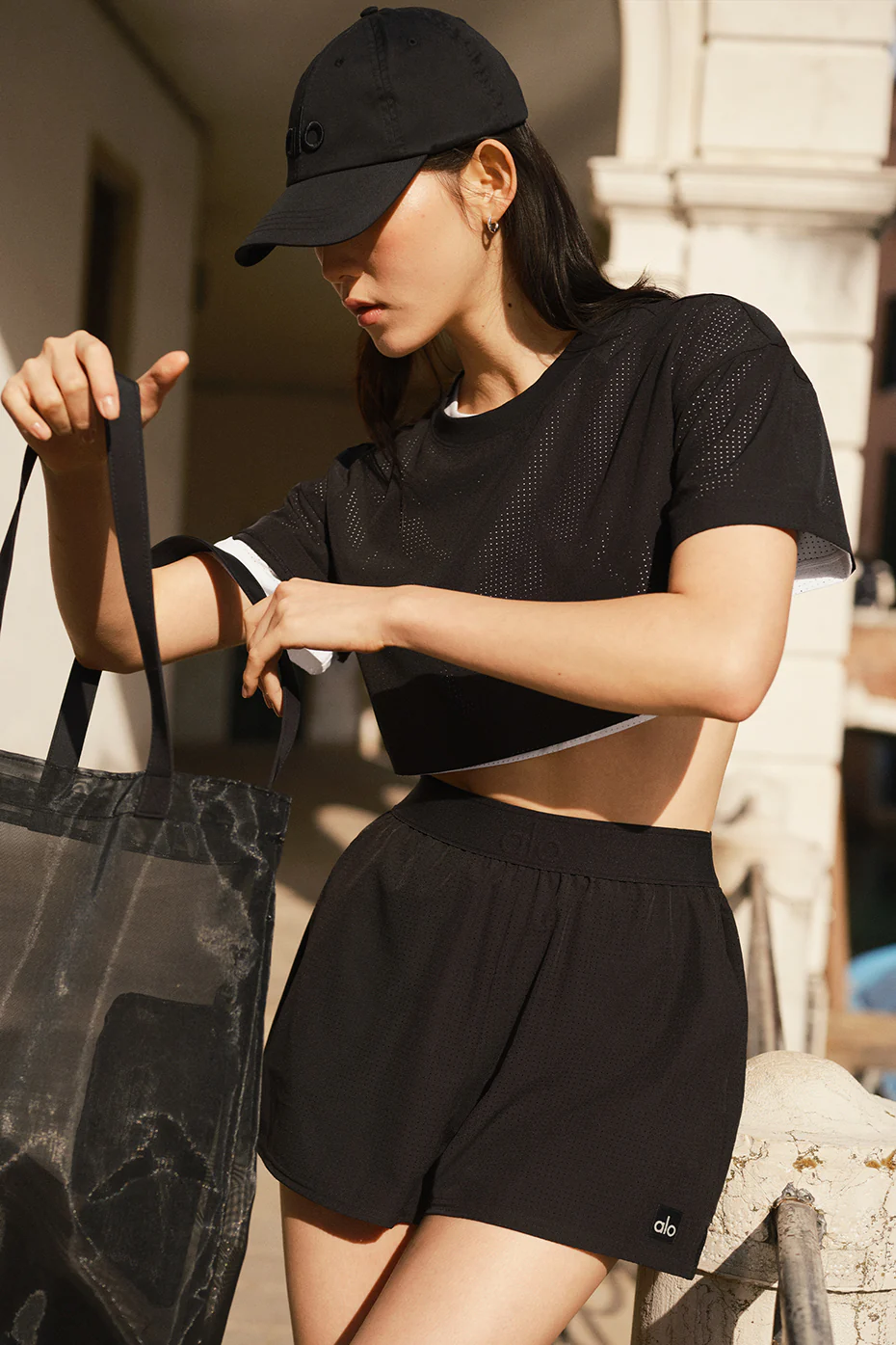 Mesh Mirage Short - Black