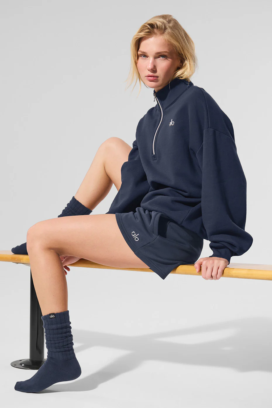 Accolade Short - Navy