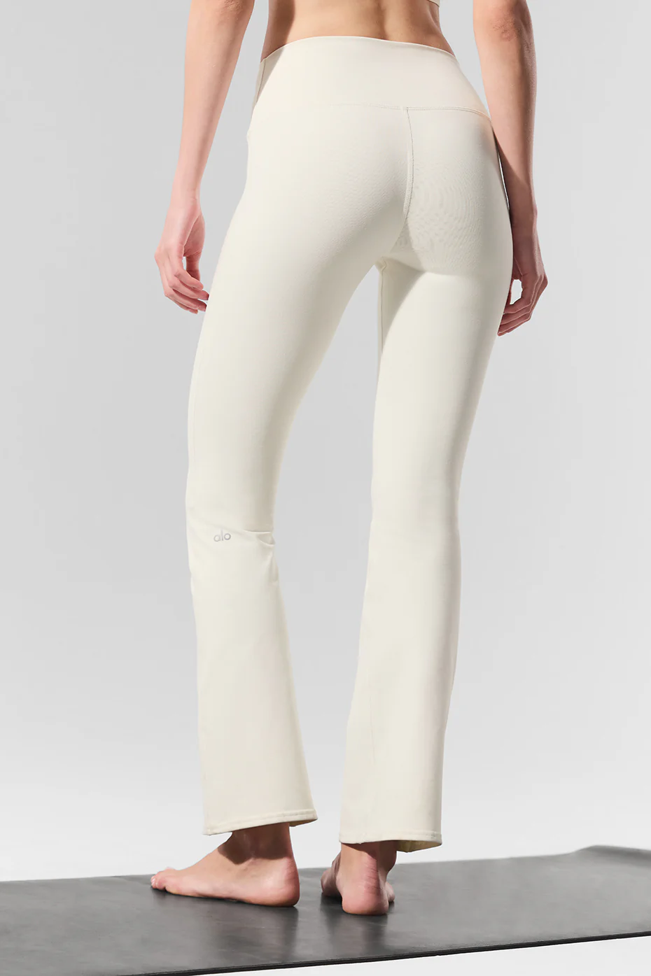Airbrush High-Waist 7/8 Bootcut Legging - Ivory