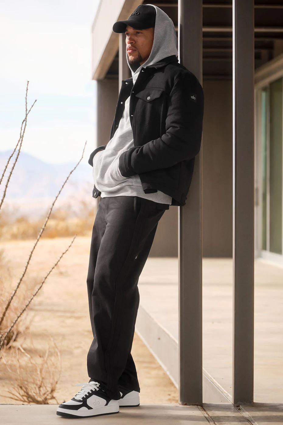 Ease Trucker Jacket - Black