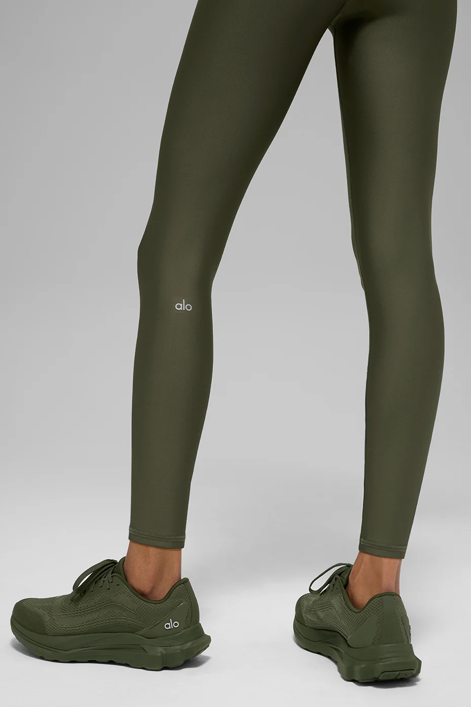 7/8 High-Waist Airlift Legging - Green Olive