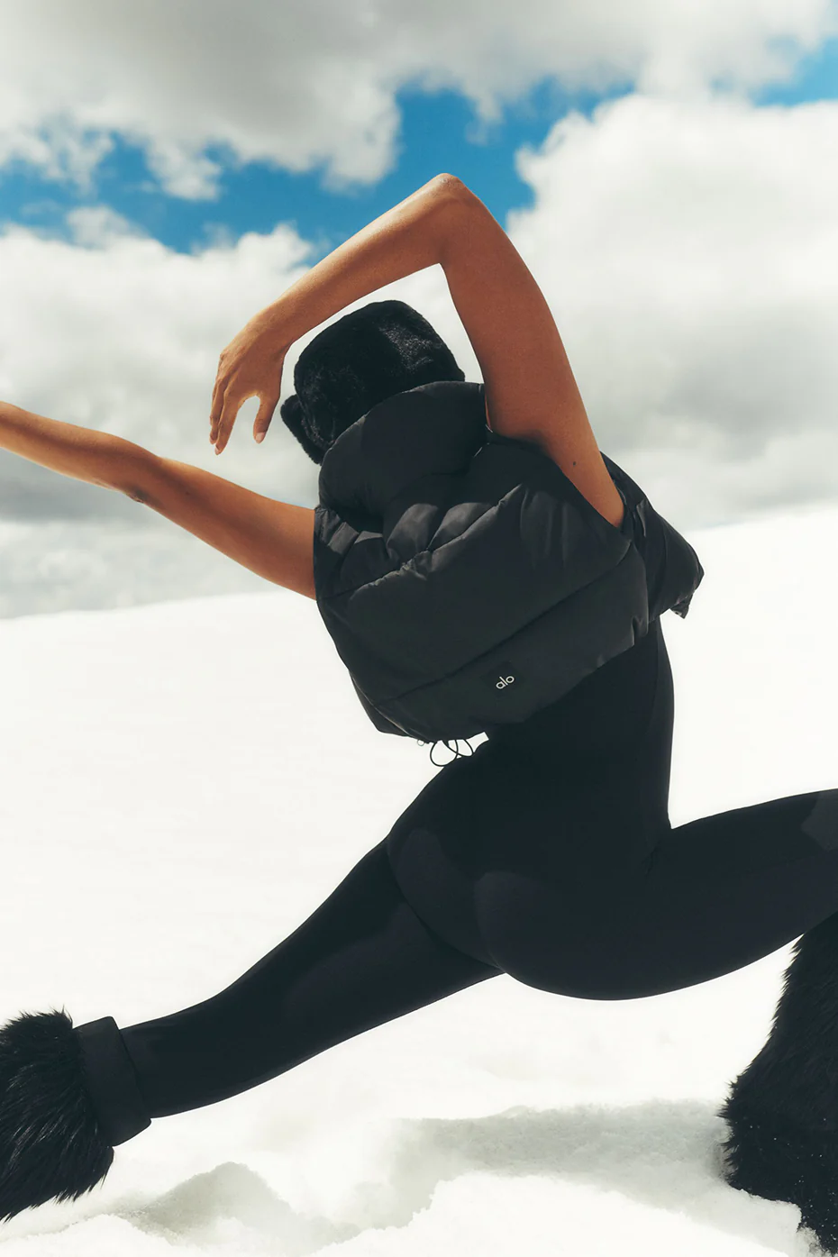 Cropped Gold Rush Puffer Vest - Black