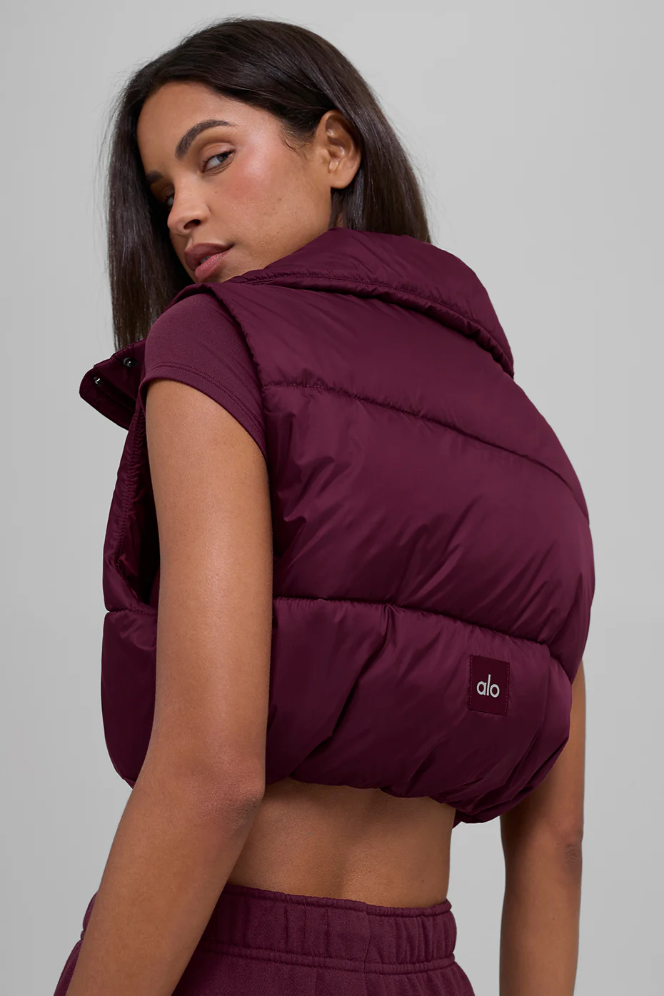 Cropped Gold Rush Puffer Vest - Burgundy
