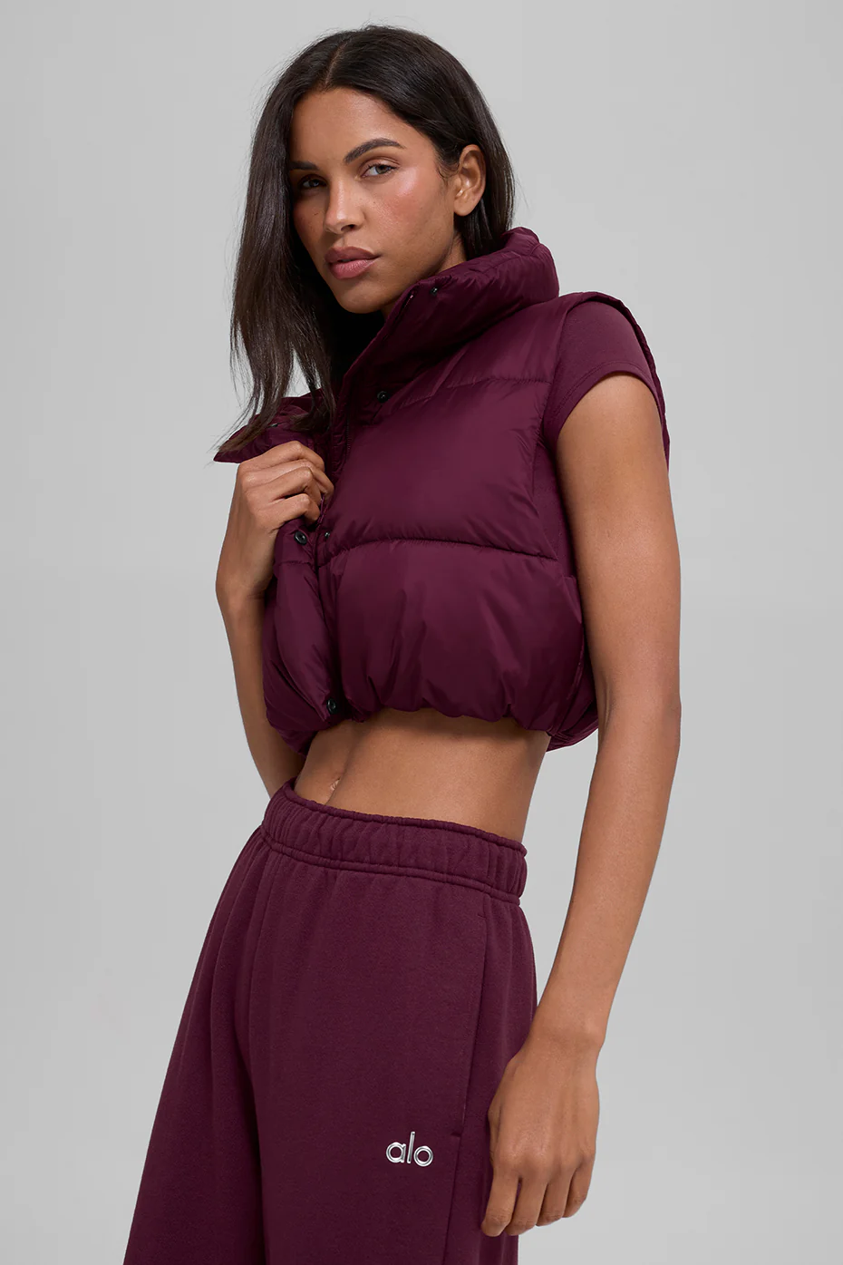 Cropped Gold Rush Puffer Vest - Burgundy