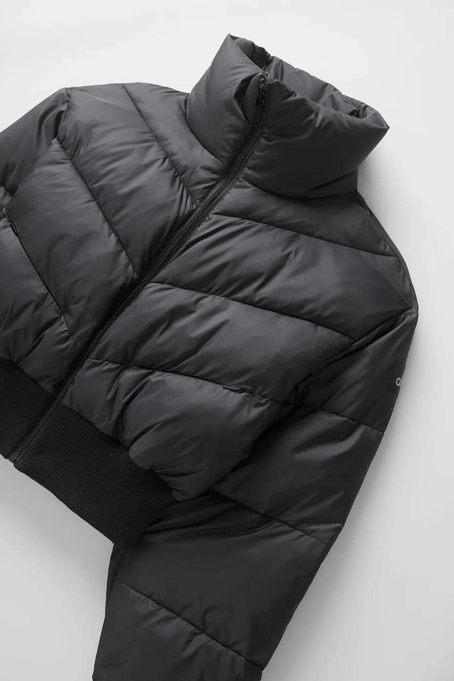 Cropped Atmosphere Puffer - Black