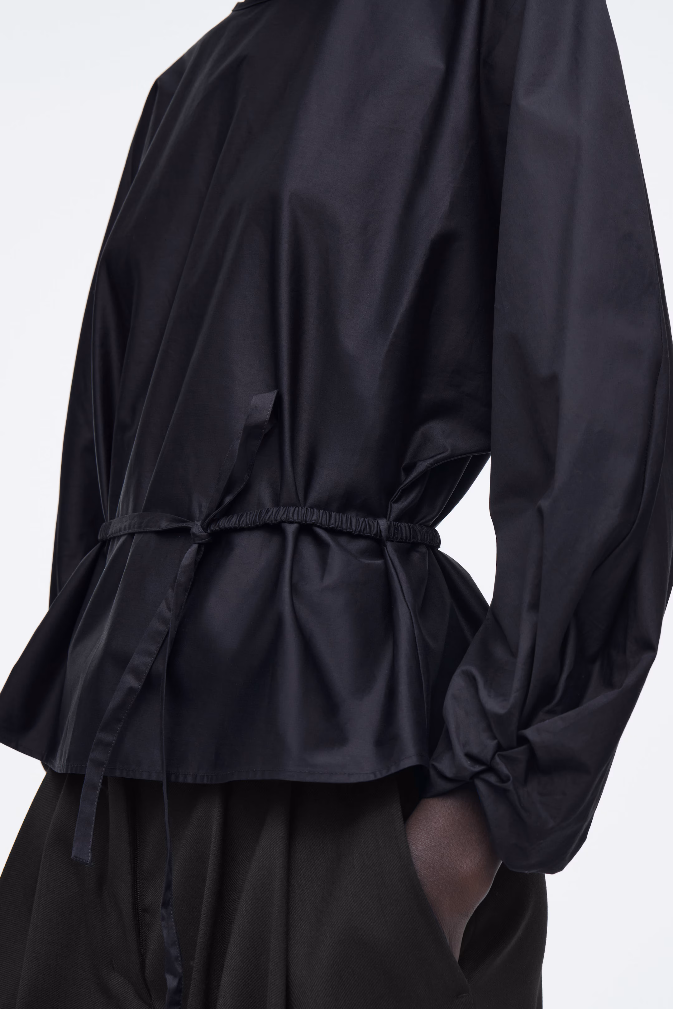 DRAWSTRING PEPLUM BLOUSE