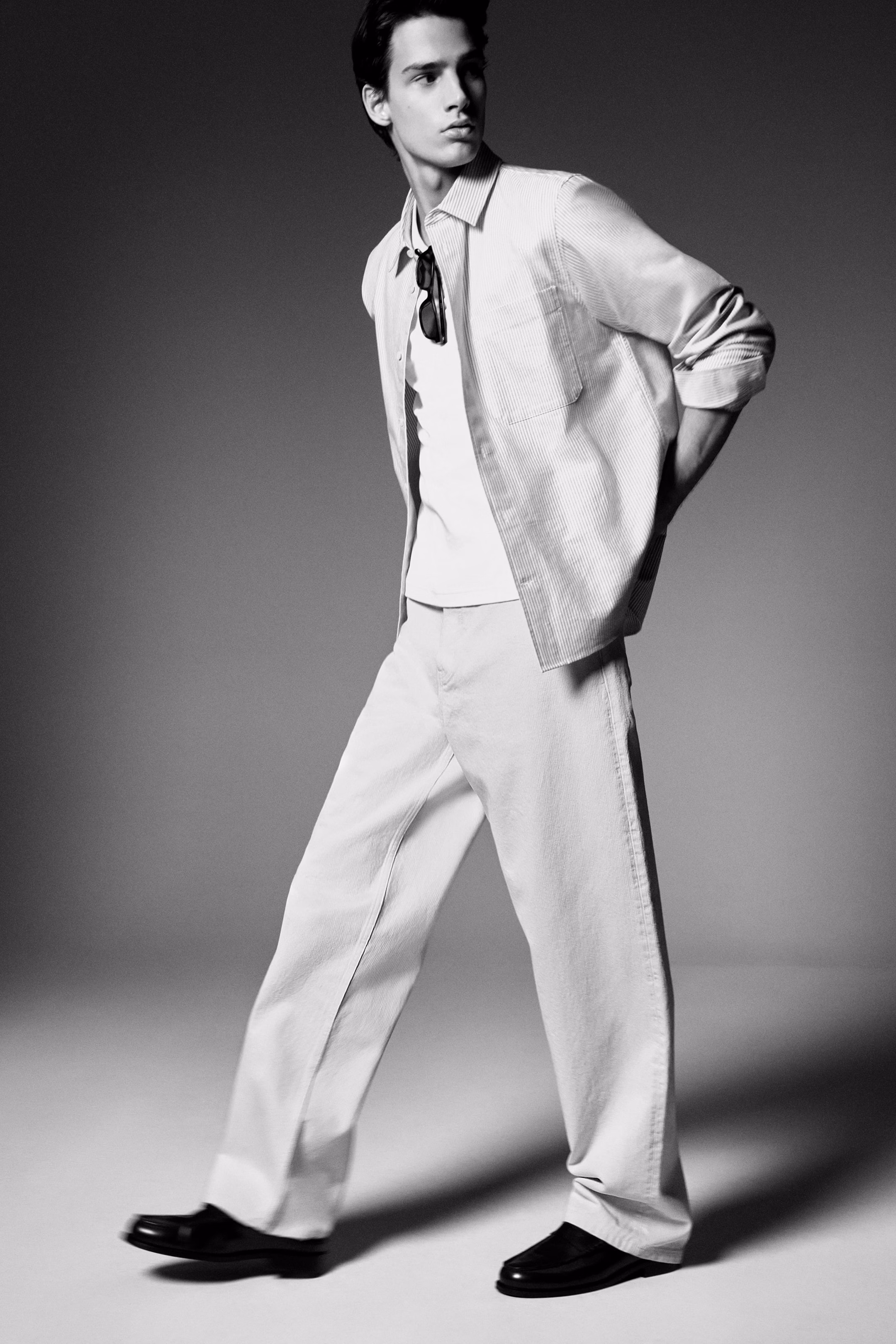 RIDER STRAIGHT-LEG JEANS