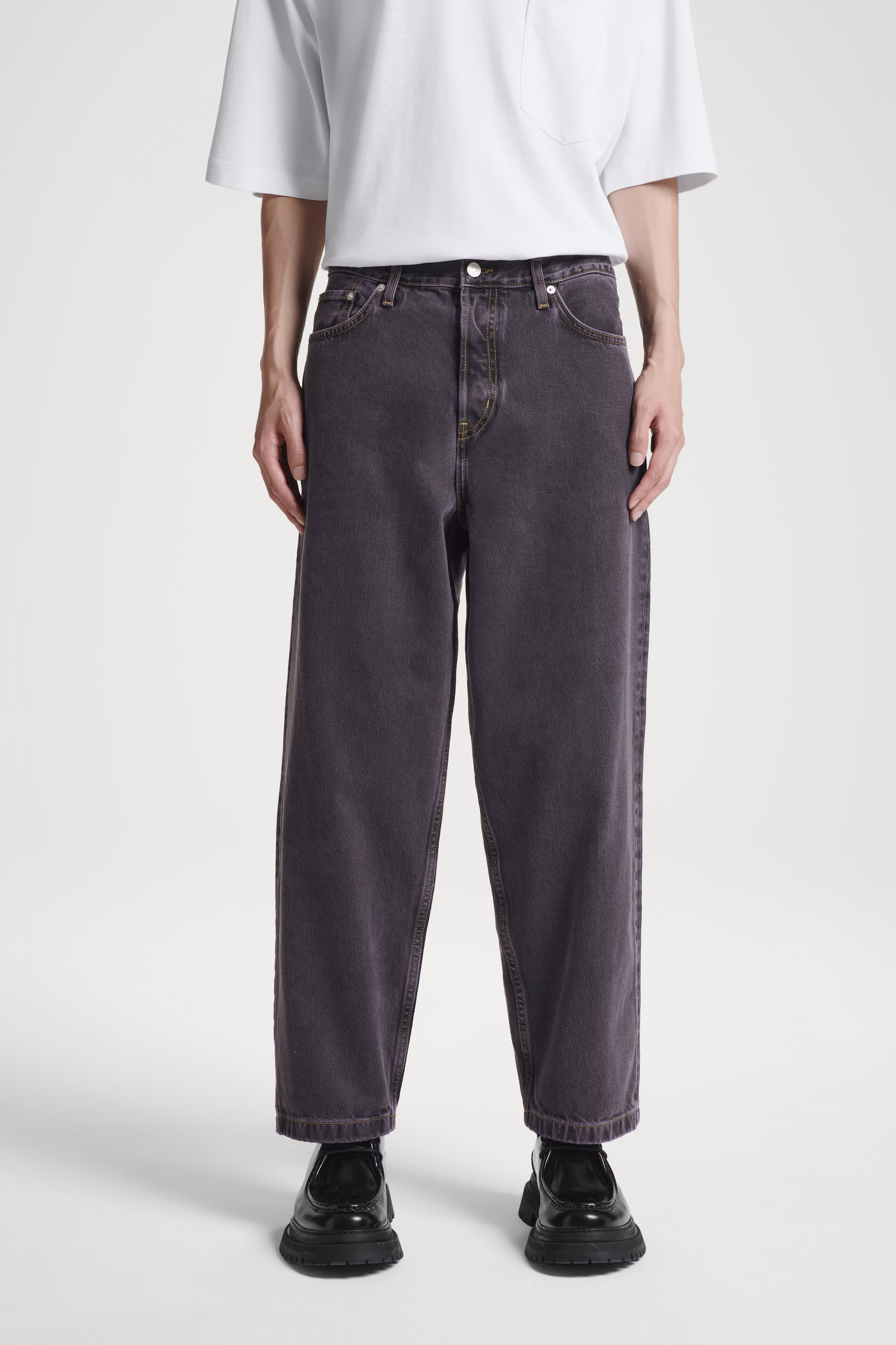 DOME STRAIGHT-LEG JEANS