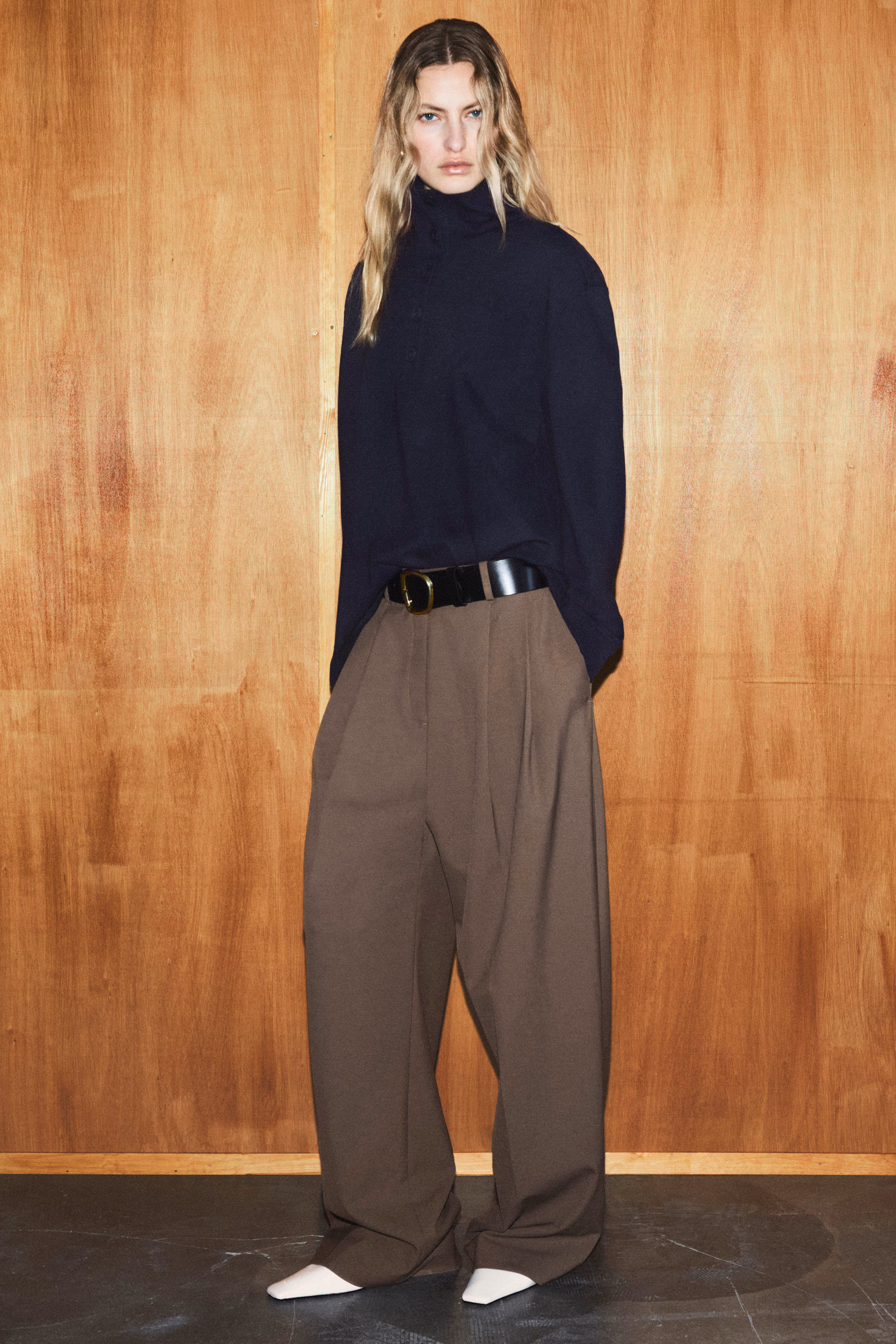 RELAXED TWILL WIDE-LEG TROUSERS
