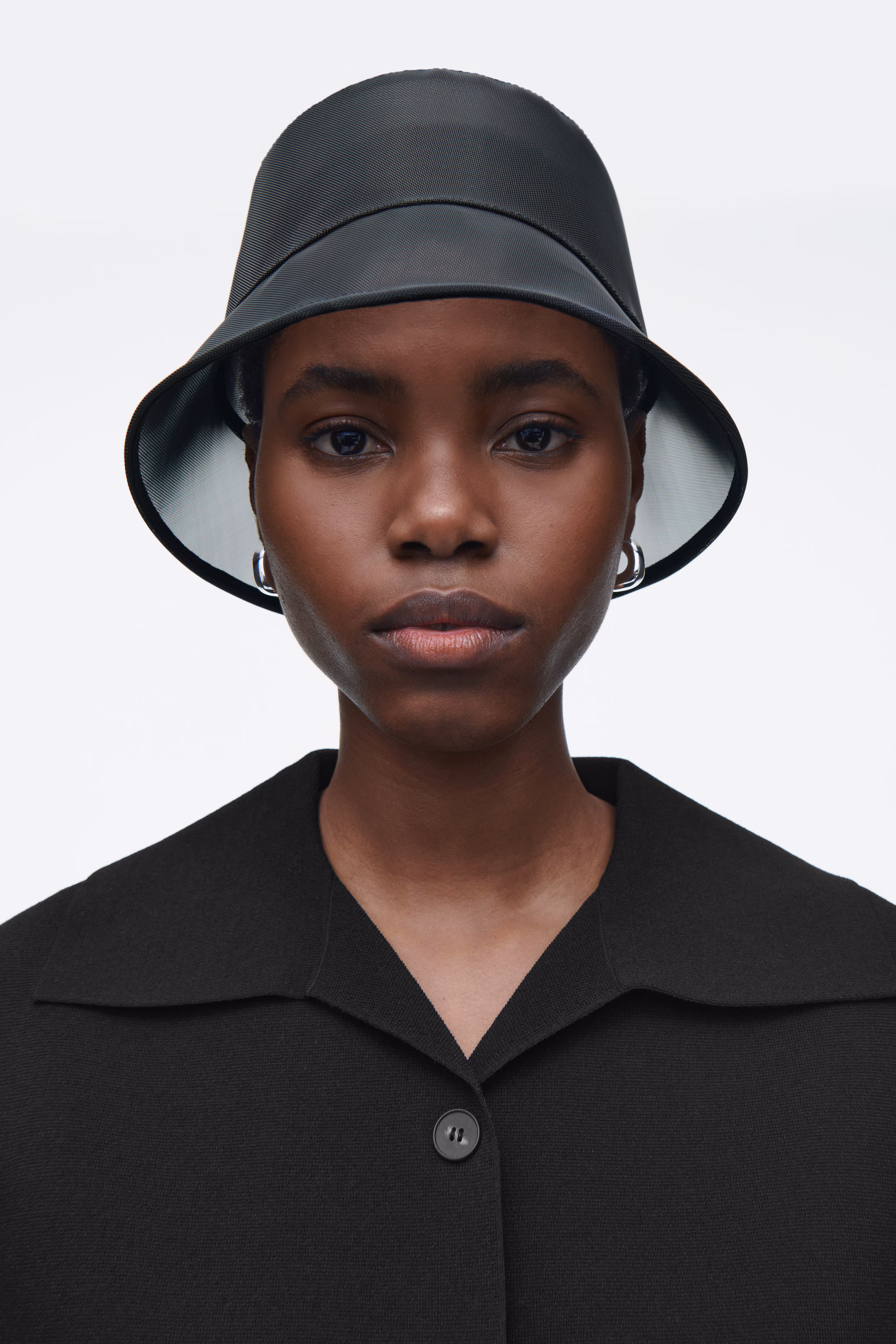 MESH BUCKET HAT