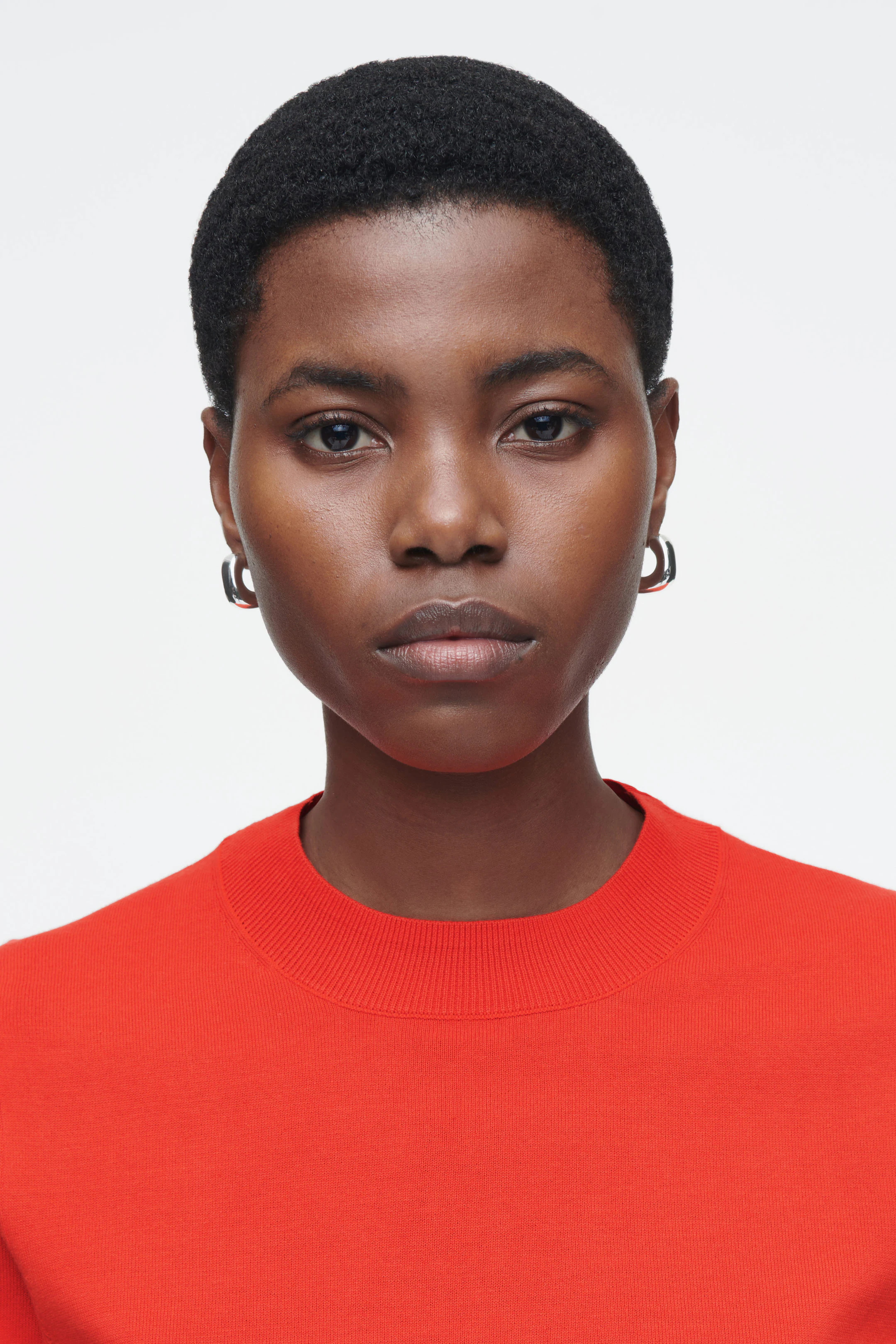 REGULAR KNITTED T-SHIRT