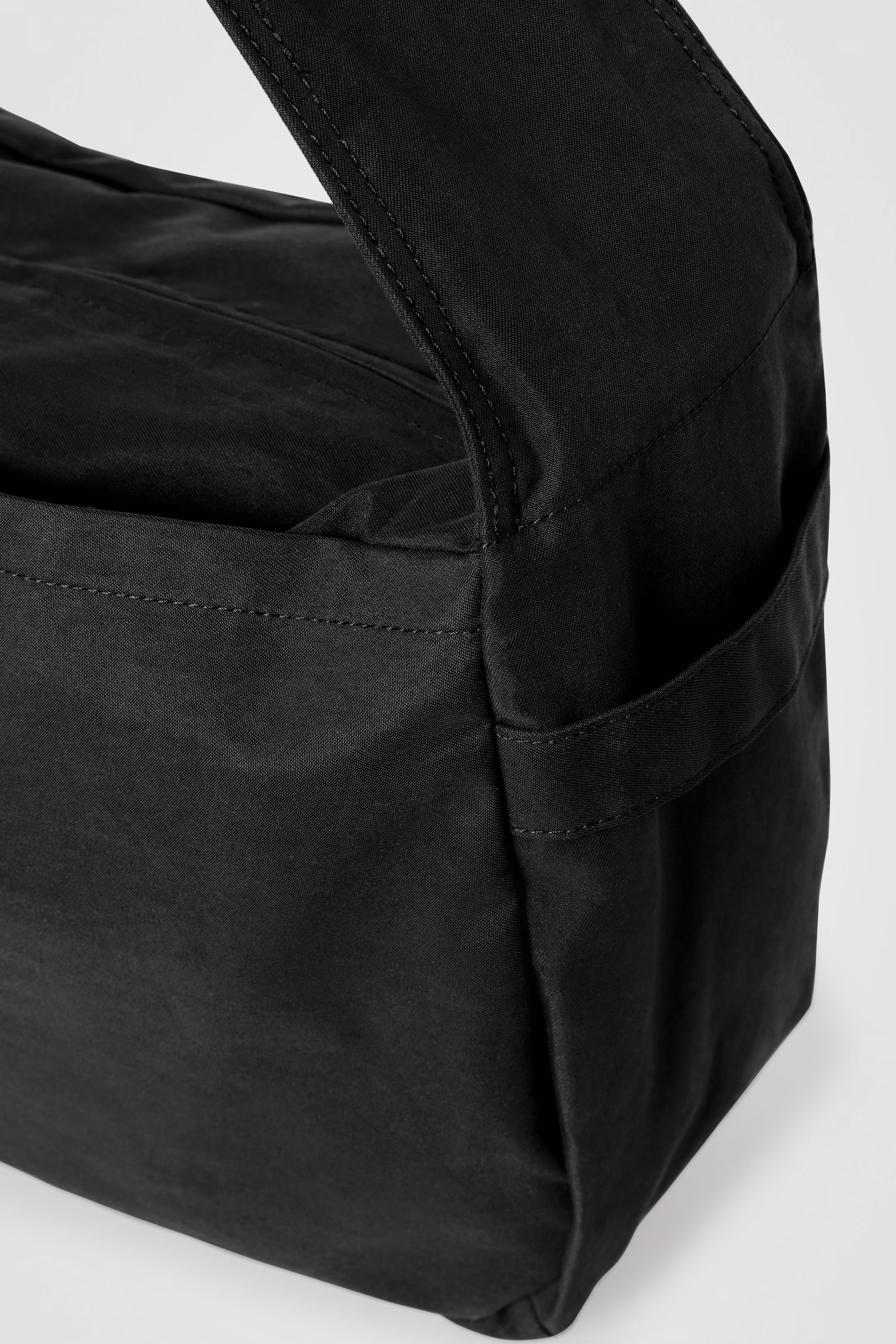 SLOUCHY WATER-REPELLENT CROSSBODY BAG - NYLON