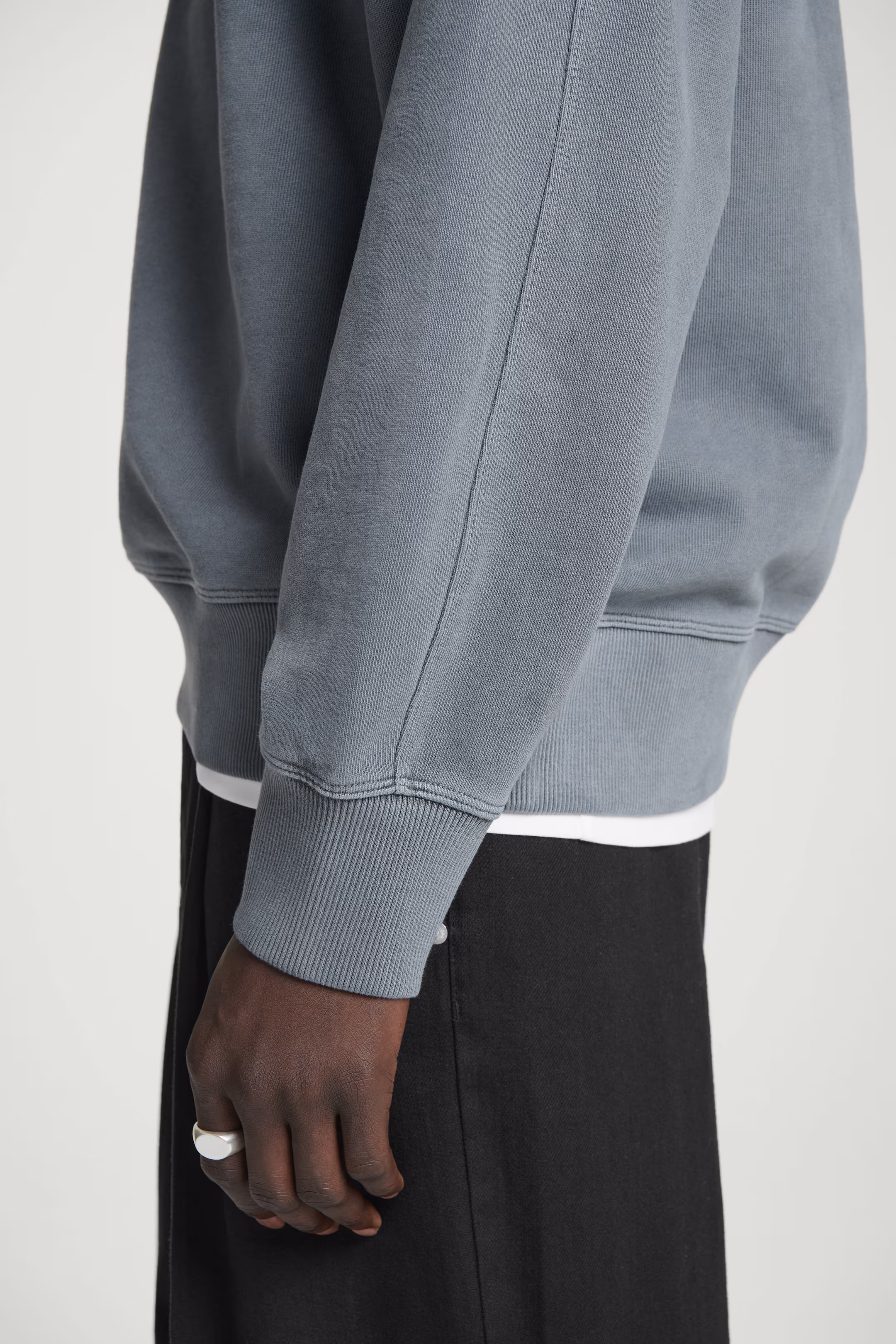 RELAXED WASHED-COTTON SWEATSHIRT