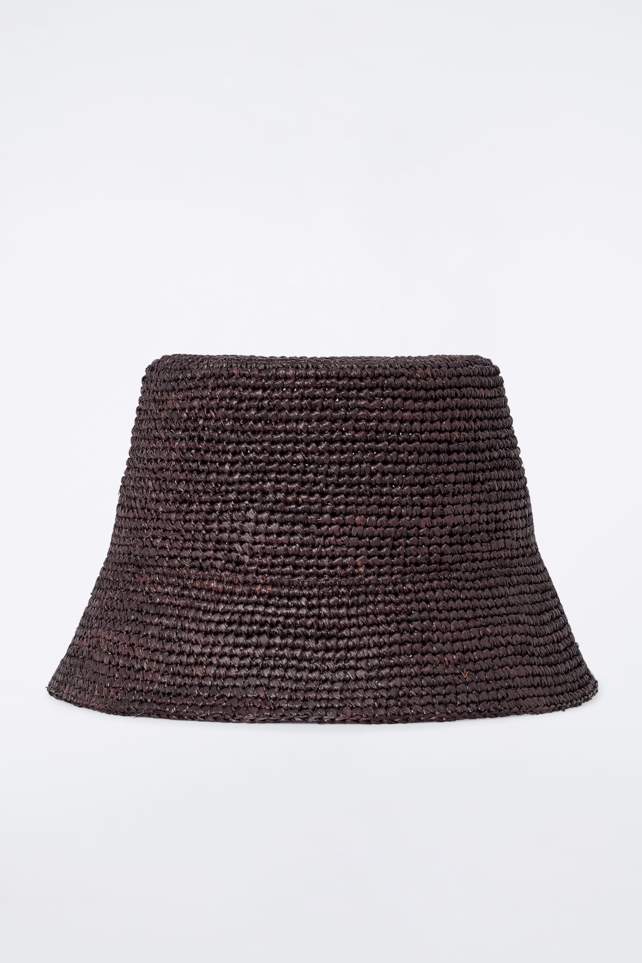 STRAW BUCKET HAT