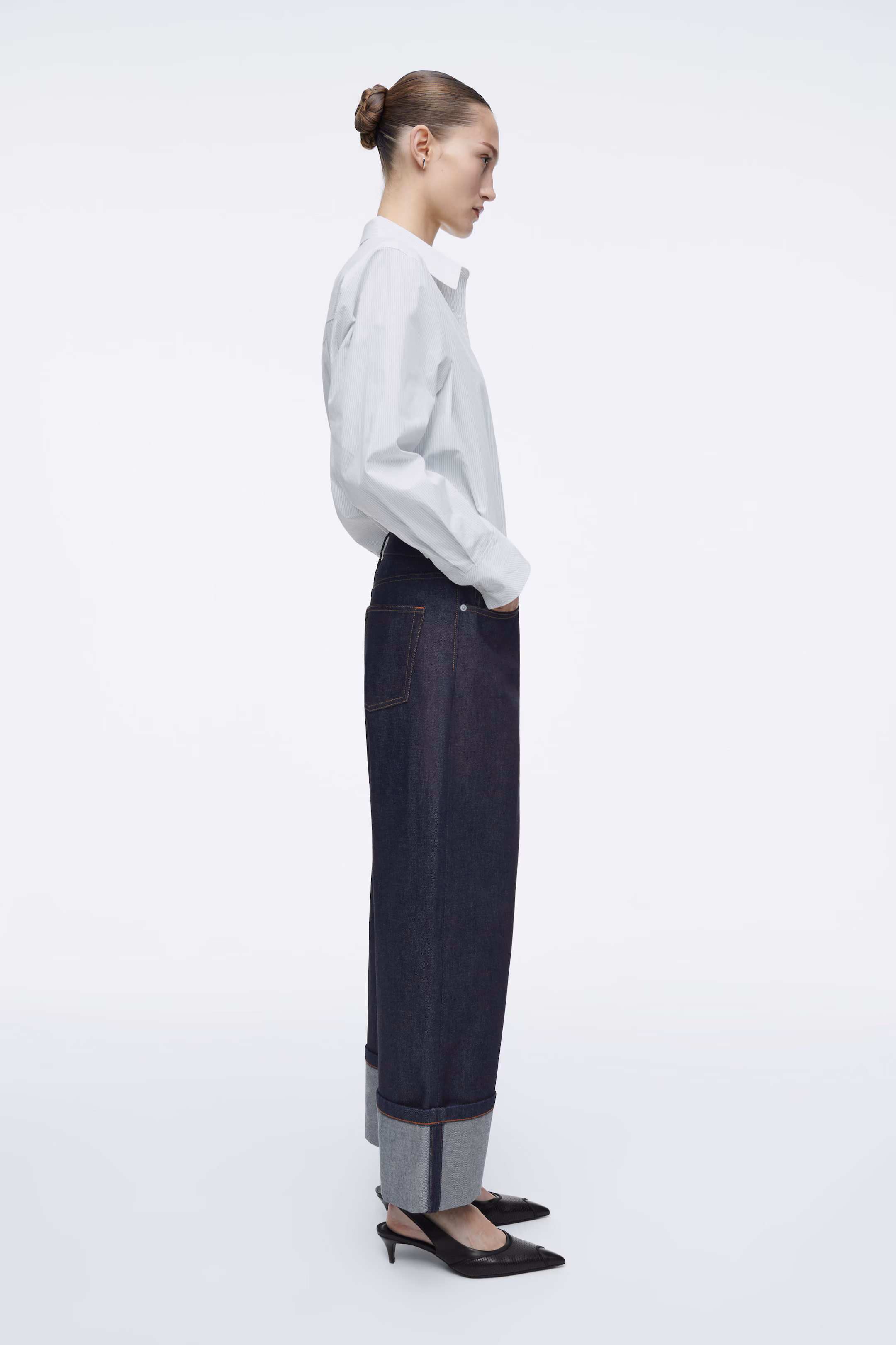 FACADE TURN-UP STRAIGHT-LEG JEANS