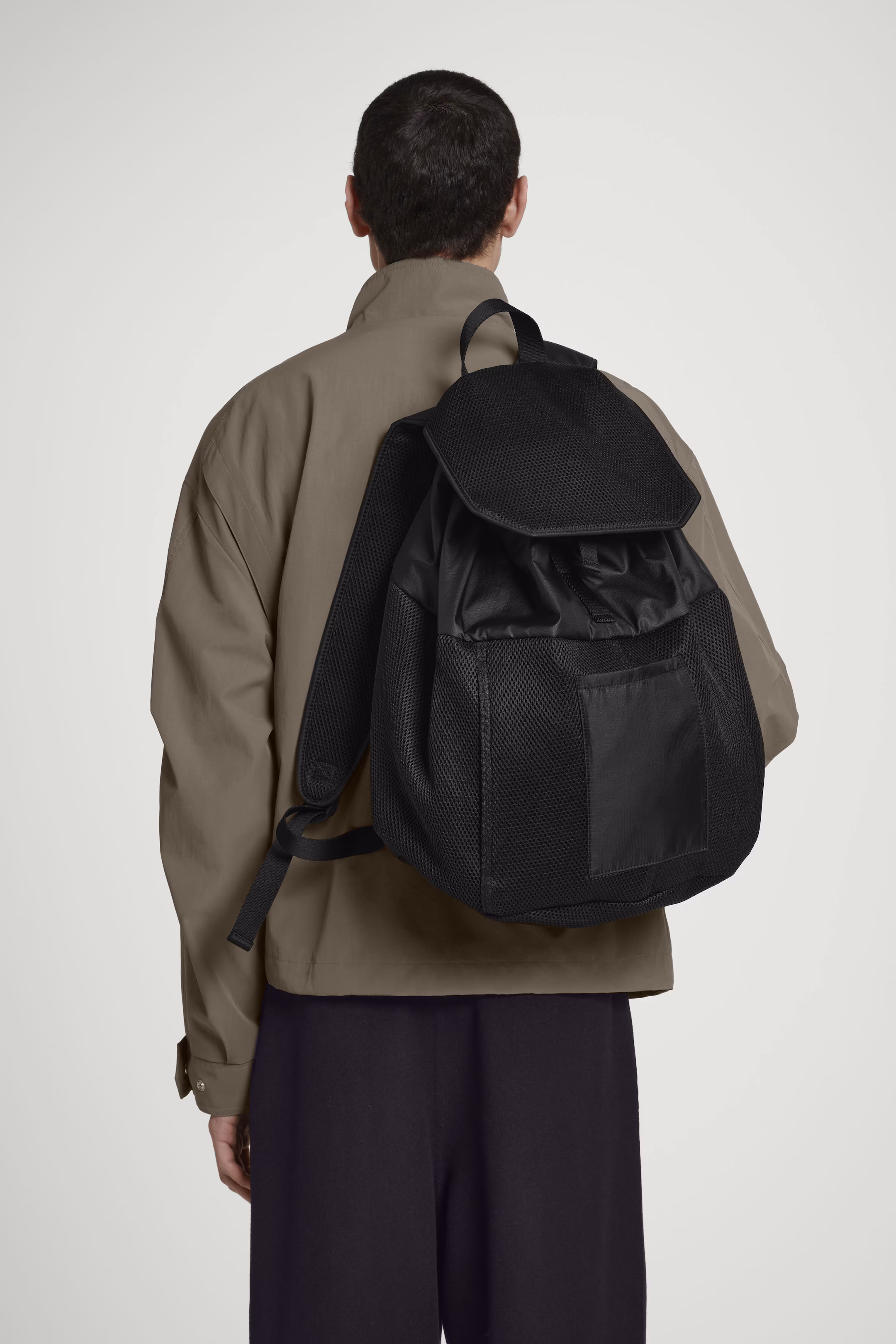 DUFFLE BACKPACK - MESH