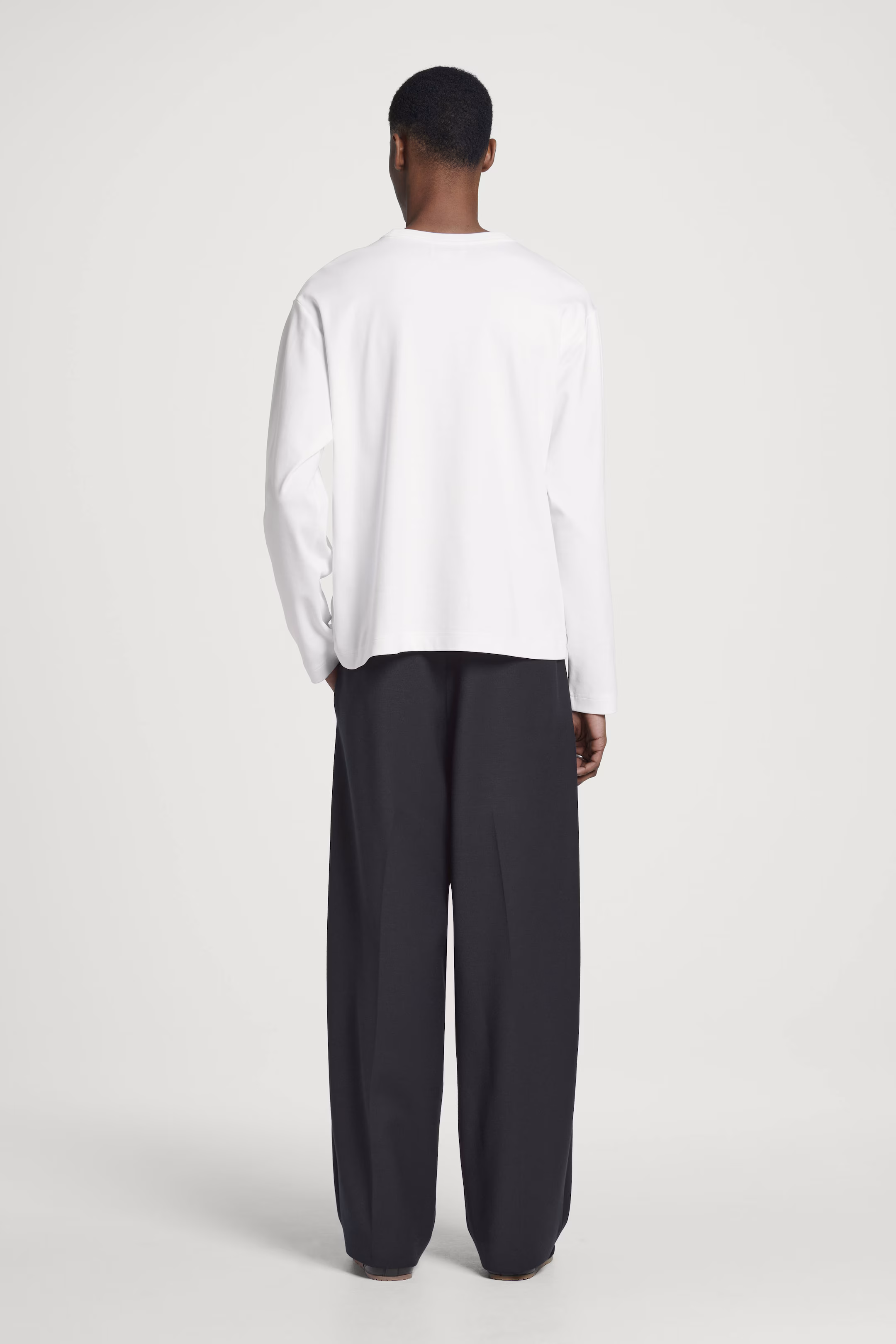 RELAXED COTTON-JERSEY LONG-SLEEVED T-SHIRT