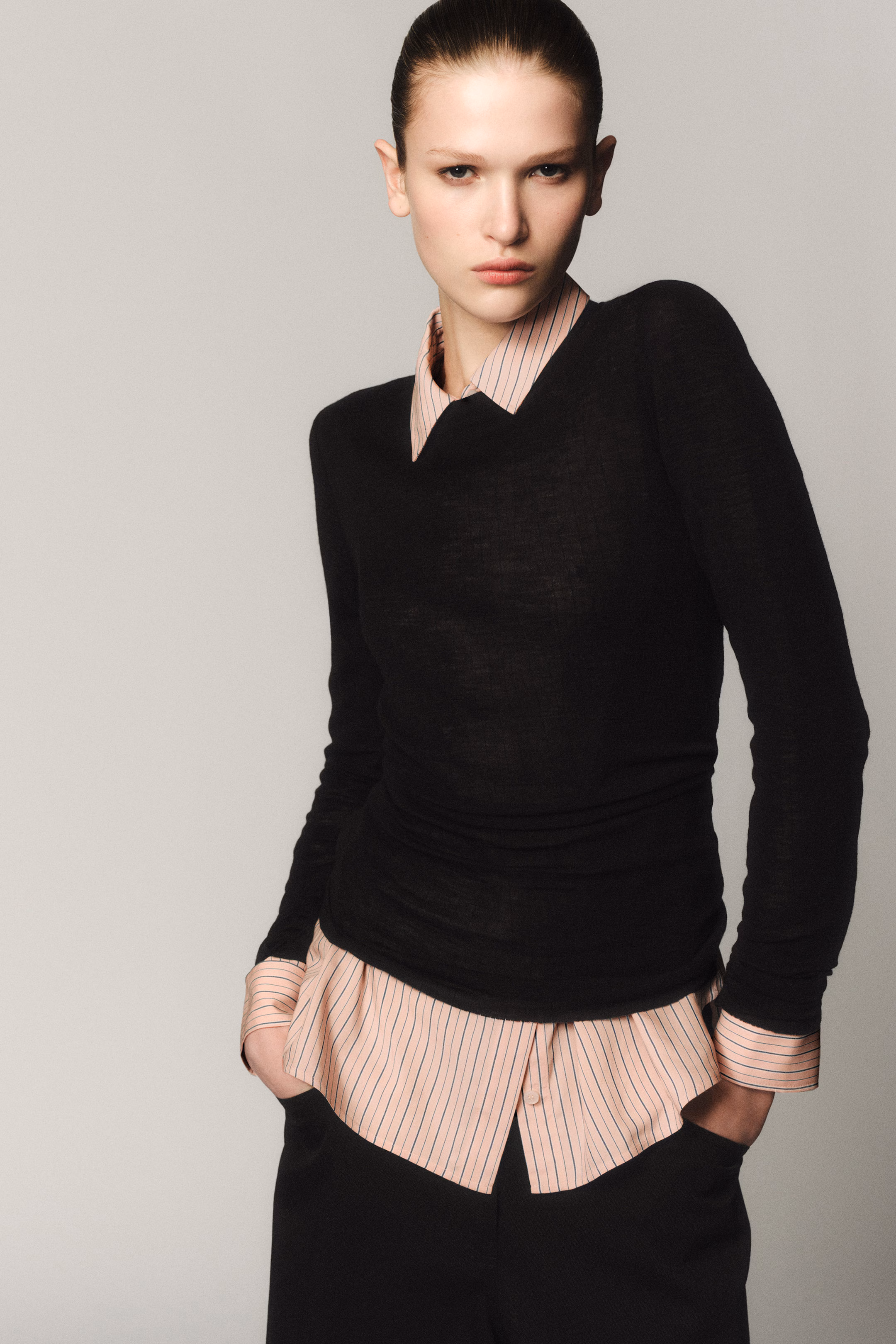 CREW-NECK MERINO WOOL TOP