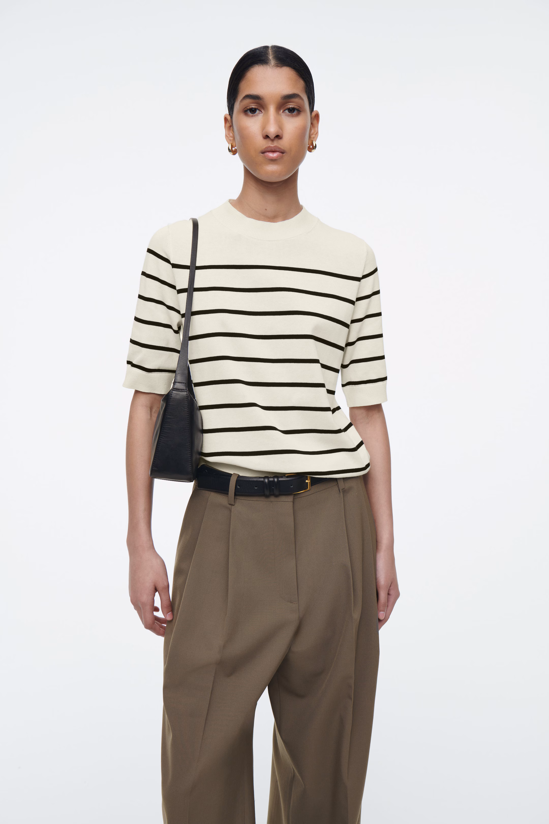 REGULAR KNITTED T-SHIRT