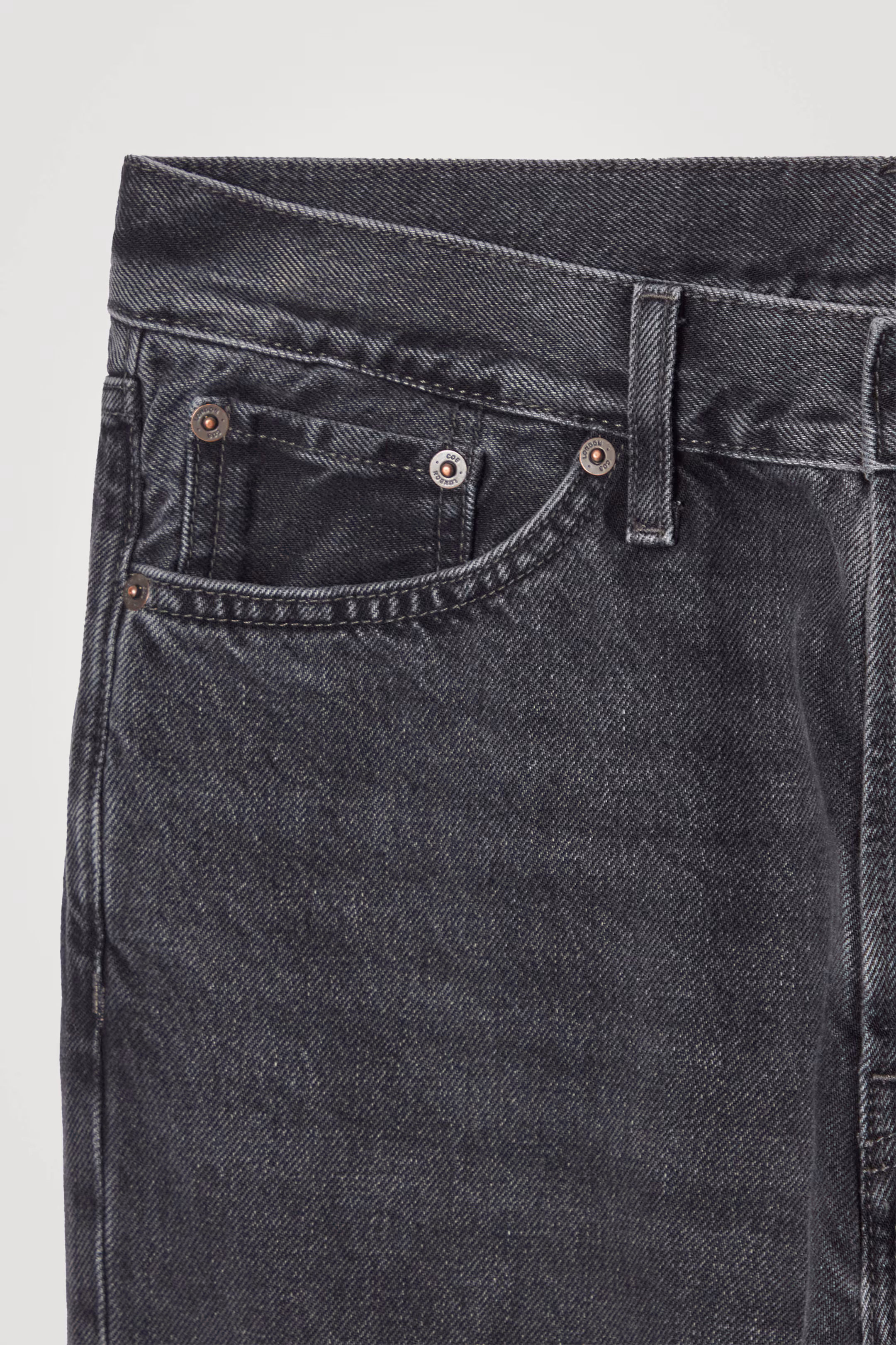 SIGNATURE STRAIGHT-LEG JEANS