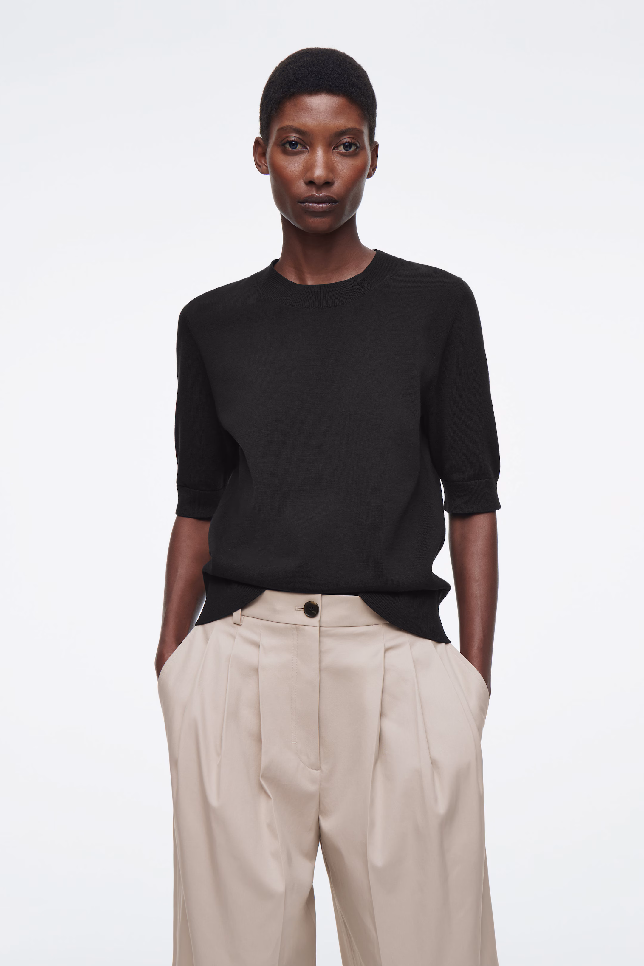 REGULAR KNITTED T-SHIRT