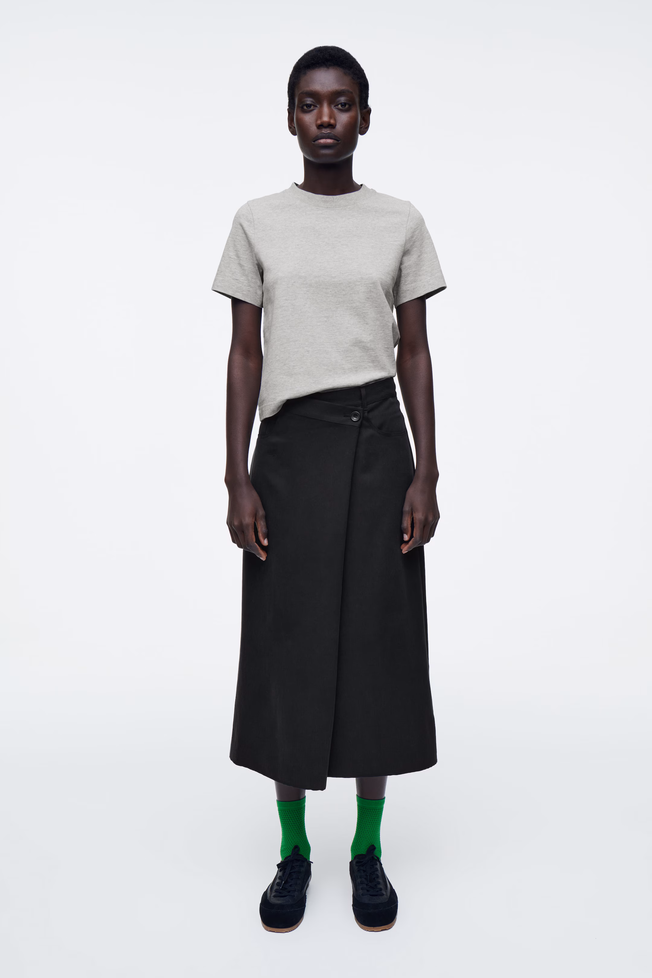 POINTELLE-KNIT SOCKS