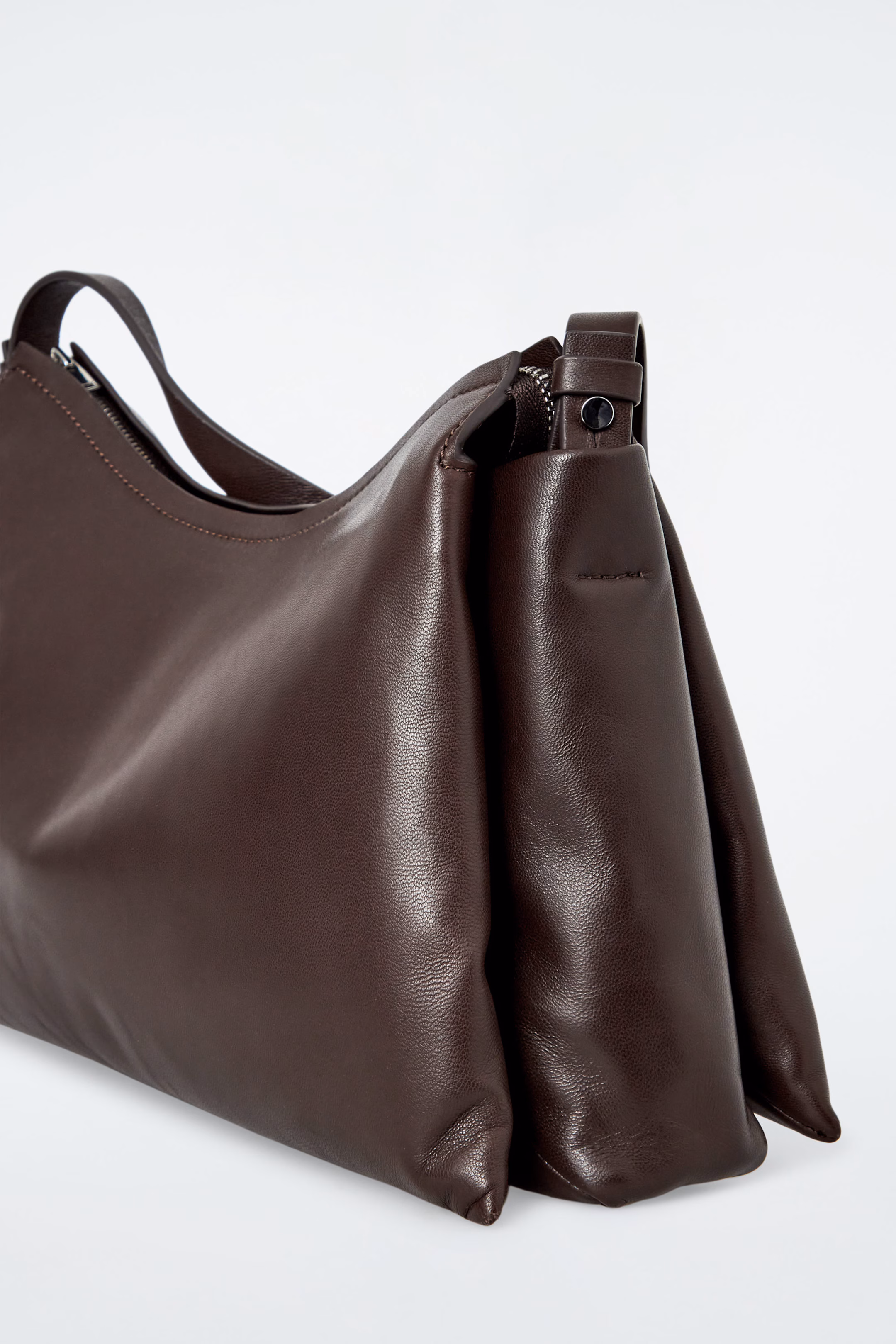 TOME CROSSBODY BAG - LEATHER