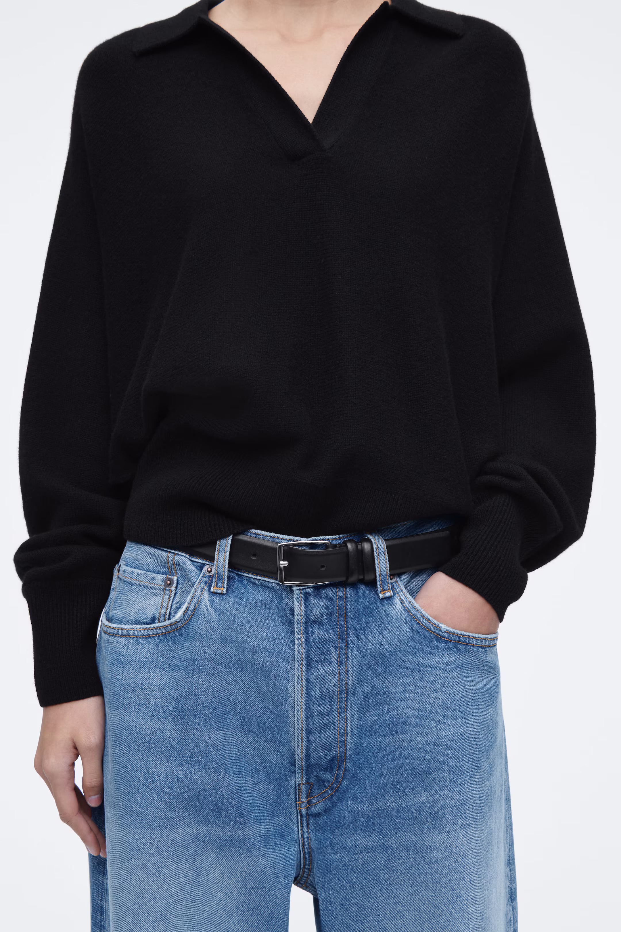 VOLUME WIDE-LEG JEANS