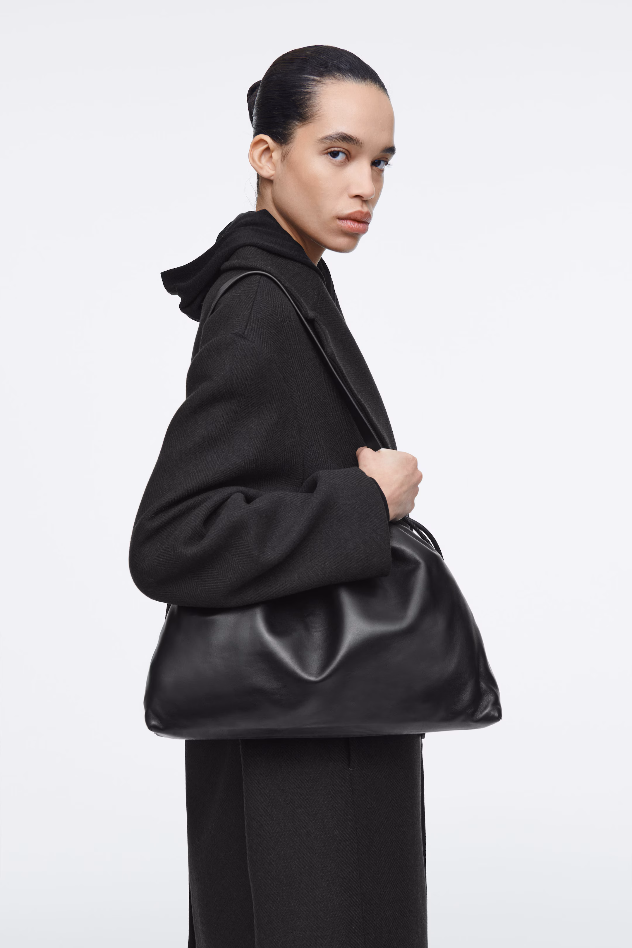 CAVATELLI CLUTCH BAG - LEATHER