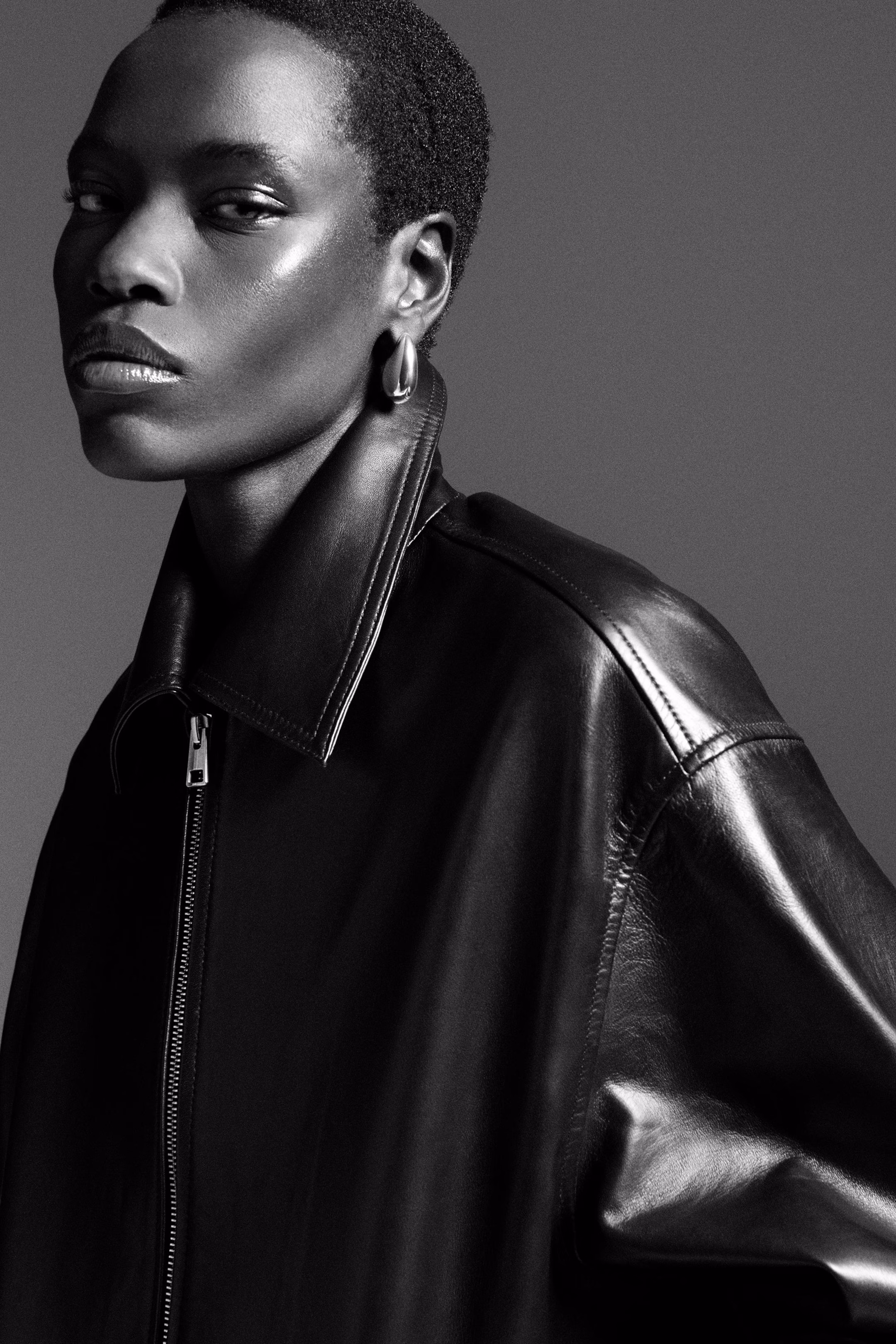 OVERSIZED COLLARED LEATHER JACKET