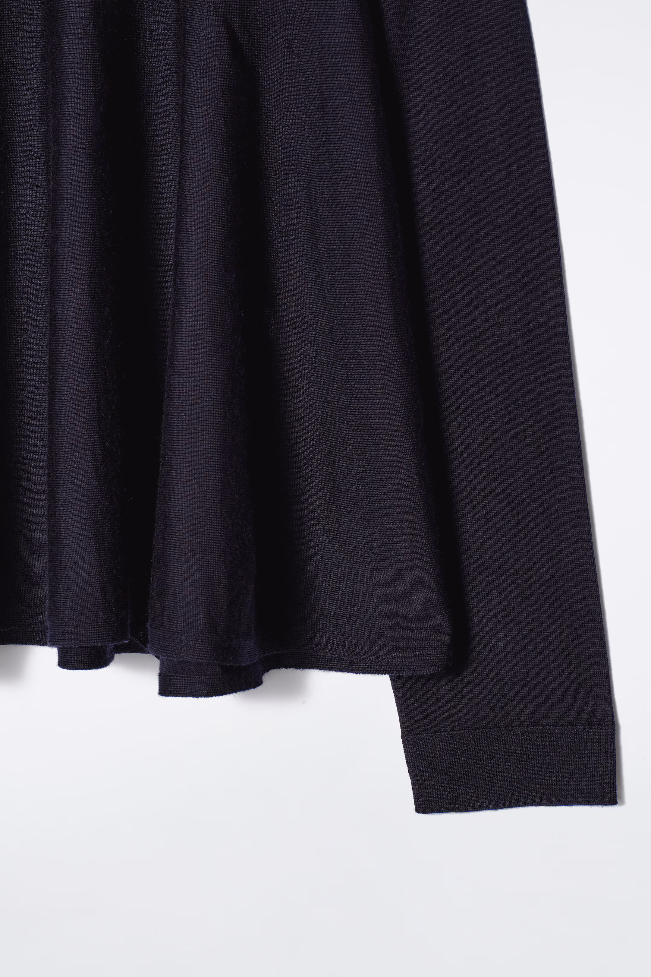 TRAPEZE MERINO WOOL JUMPER