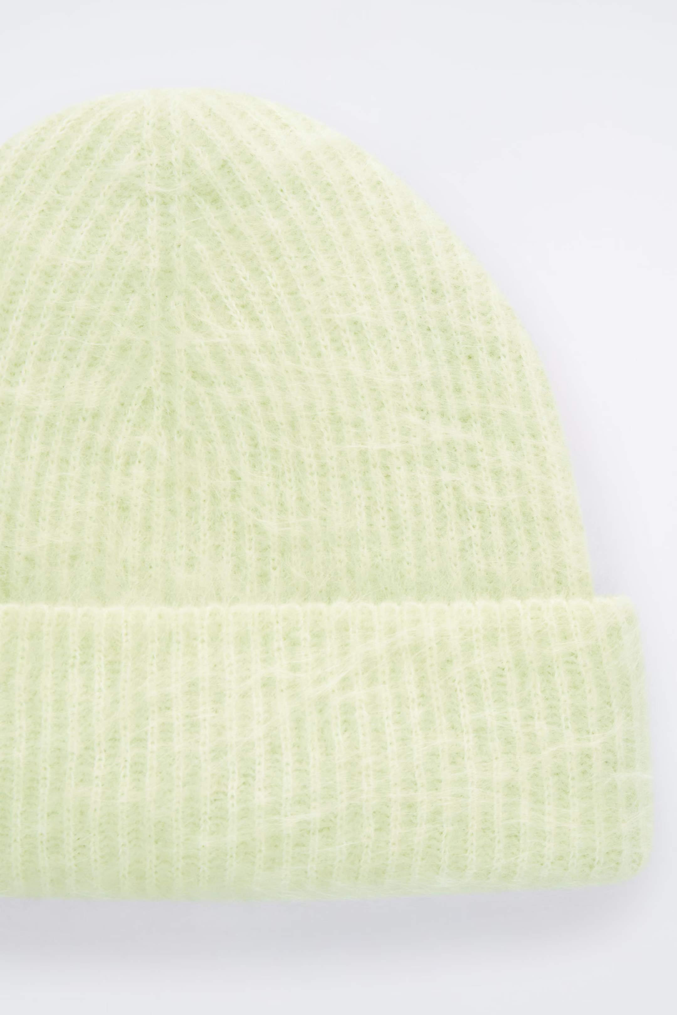 RIBBED MOHAIR BEANIE