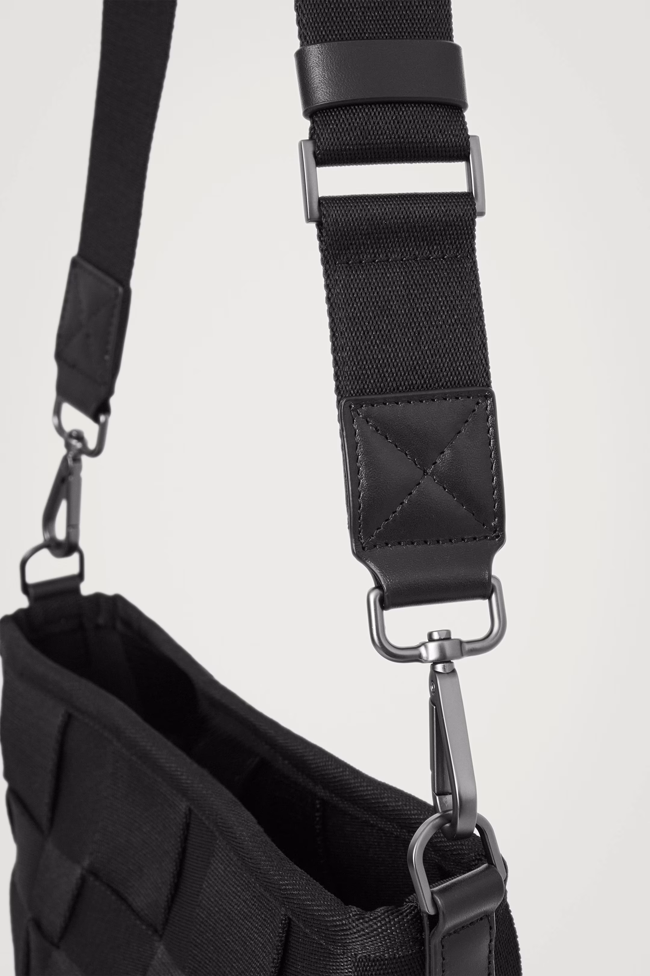 MINI WOVEN CROSSBODY BAG - WEBBING