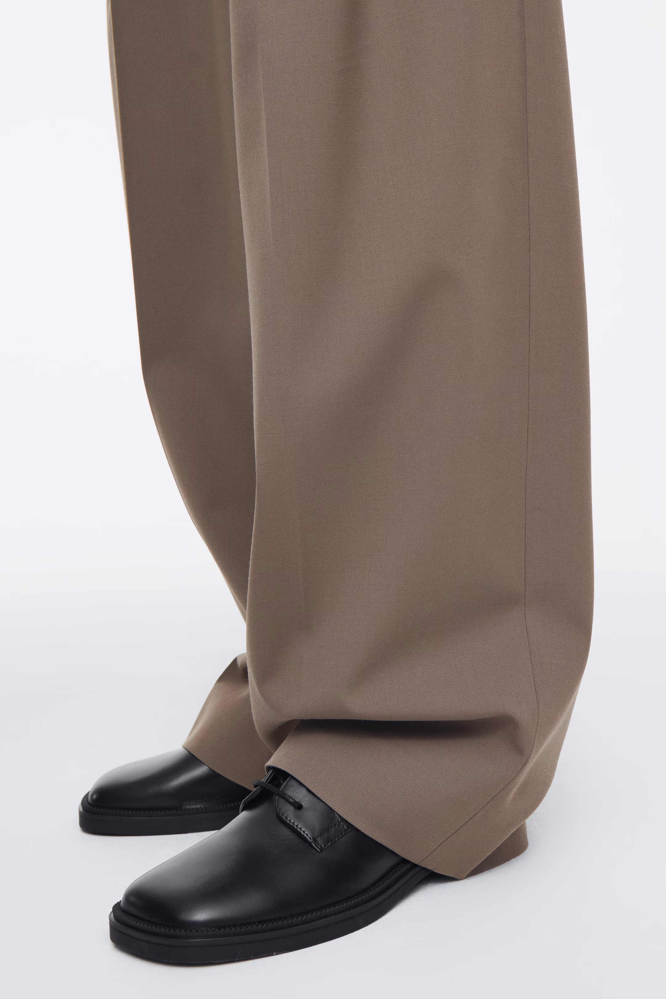 RELAXED TWILL WIDE-LEG TROUSERS
