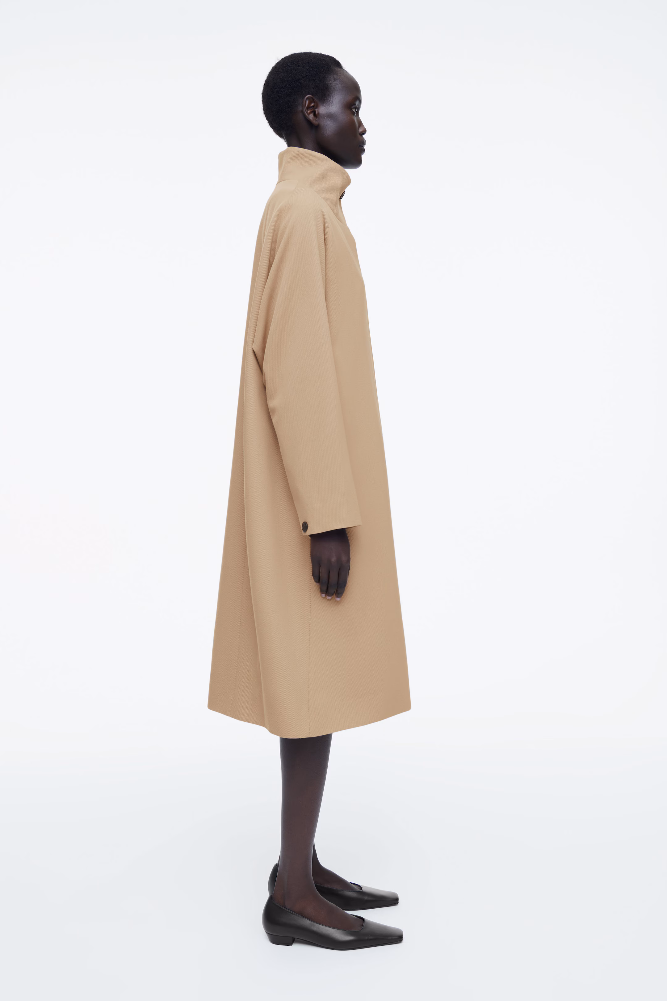 TRAPEZE WOOL-BLEND COAT