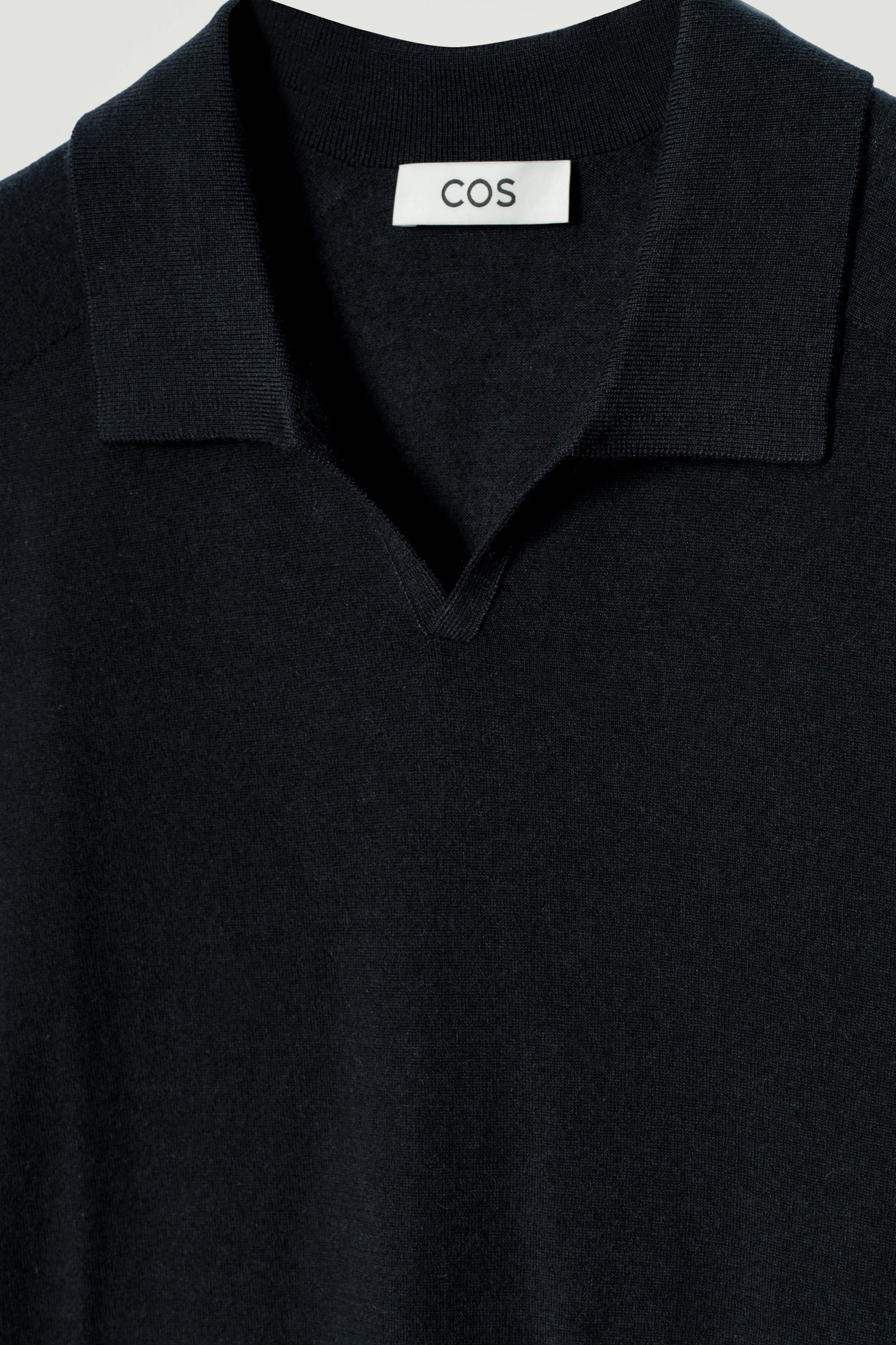 OPEN-COLLAR CASHMERE POLO SHIRT