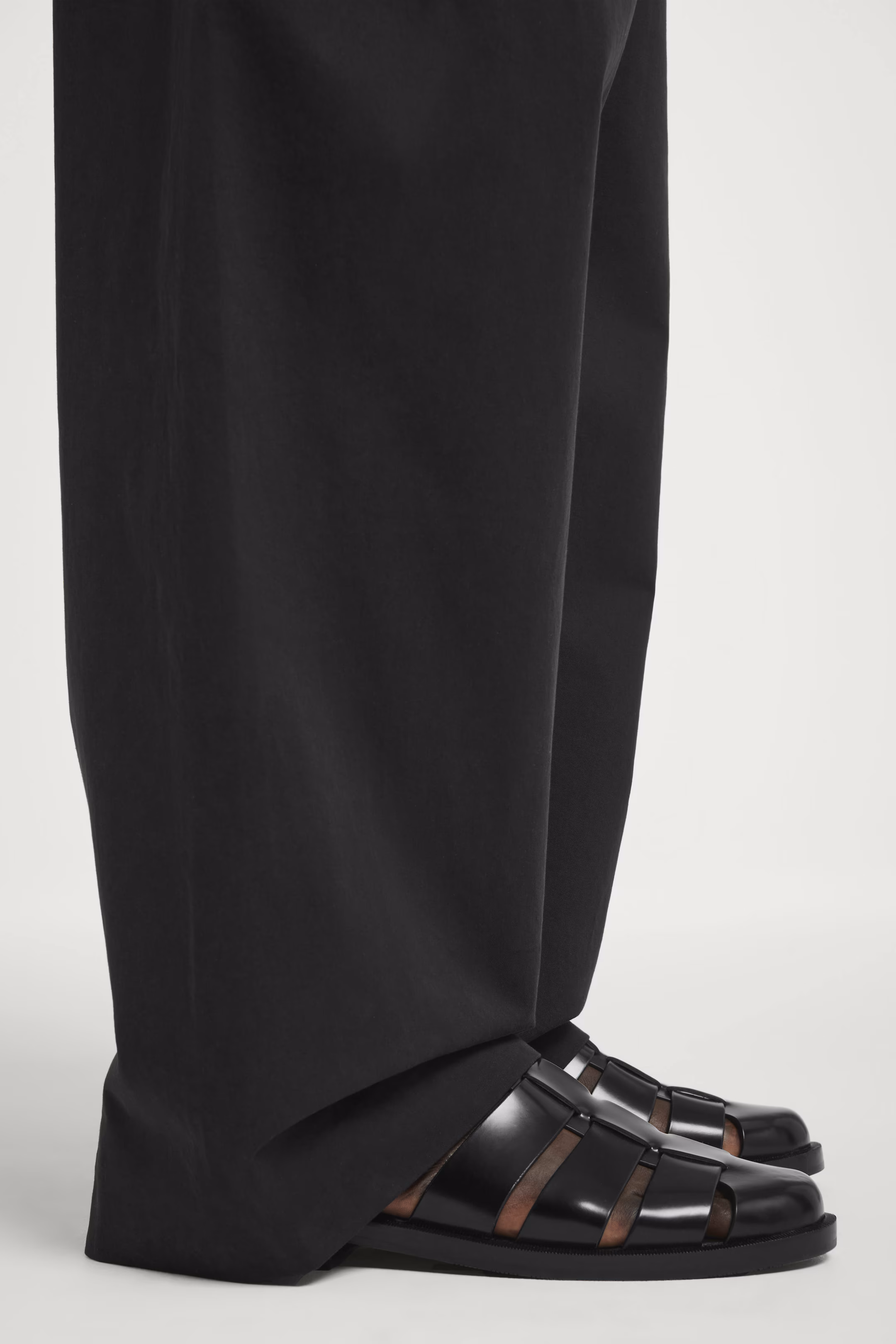 LEATHER FISHERMAN SANDALS