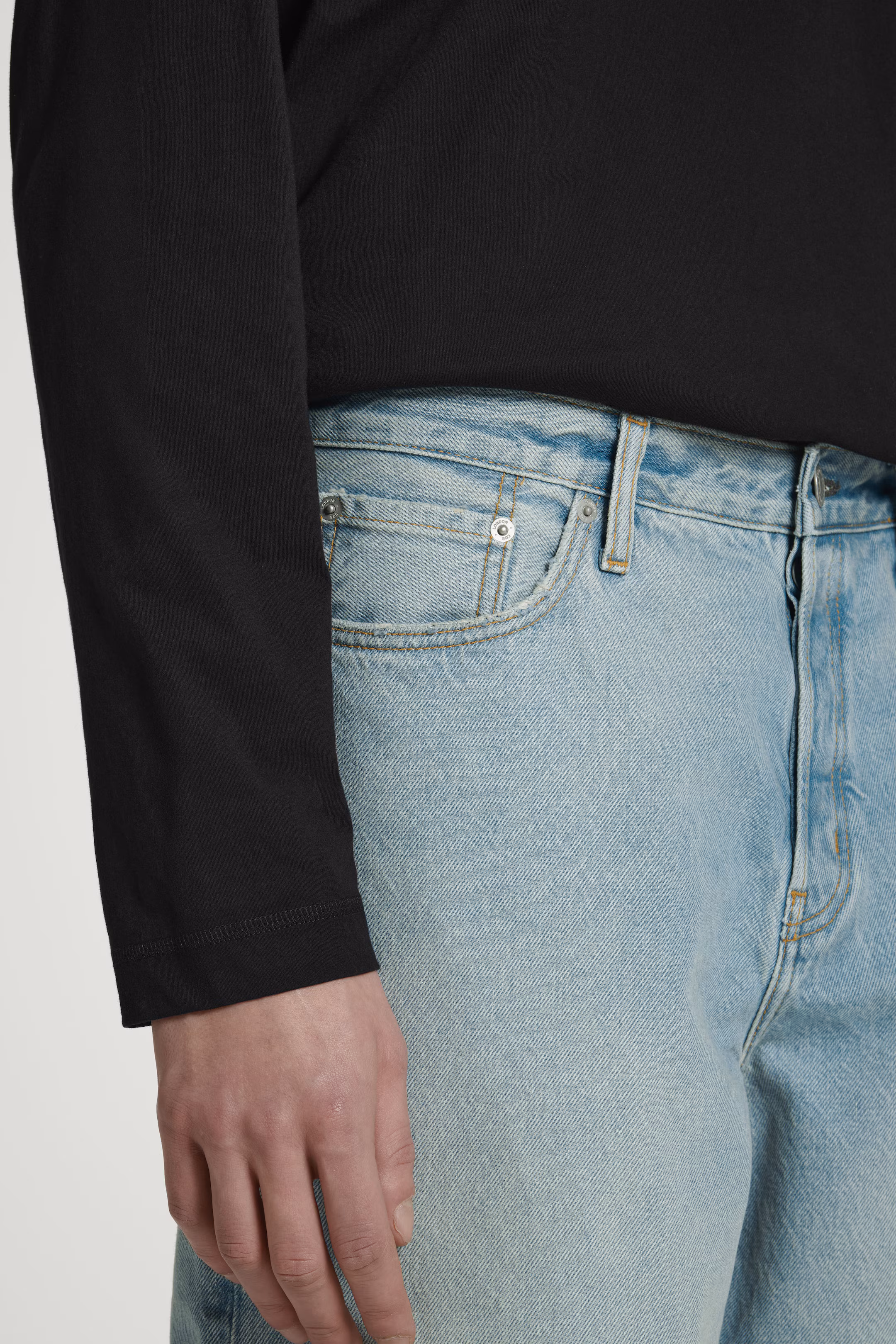 DOME STRAIGHT-LEG JEANS