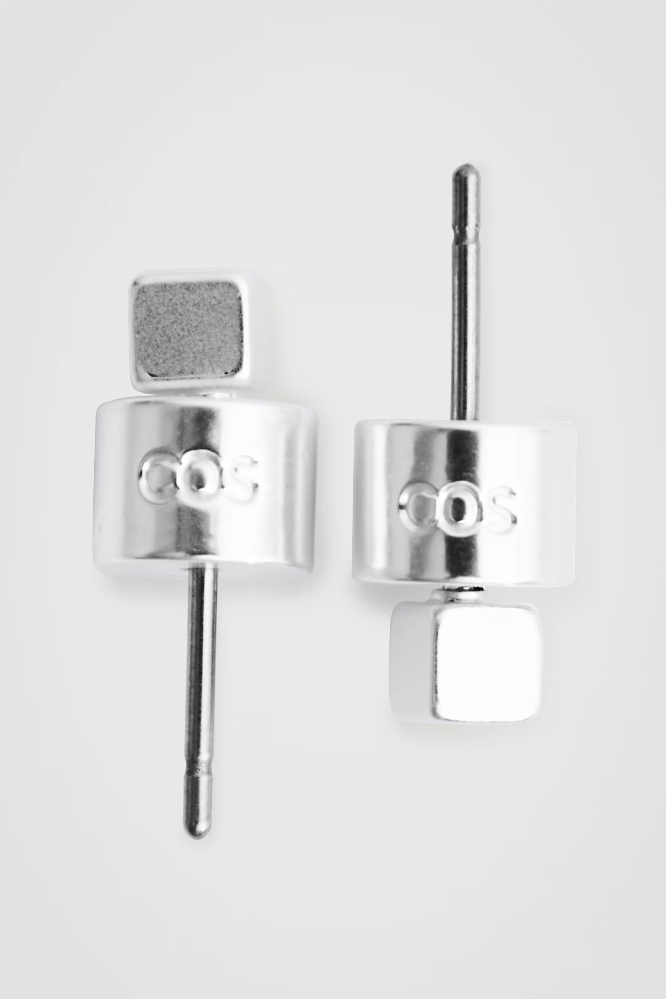 CUBE STUD EARRINGS