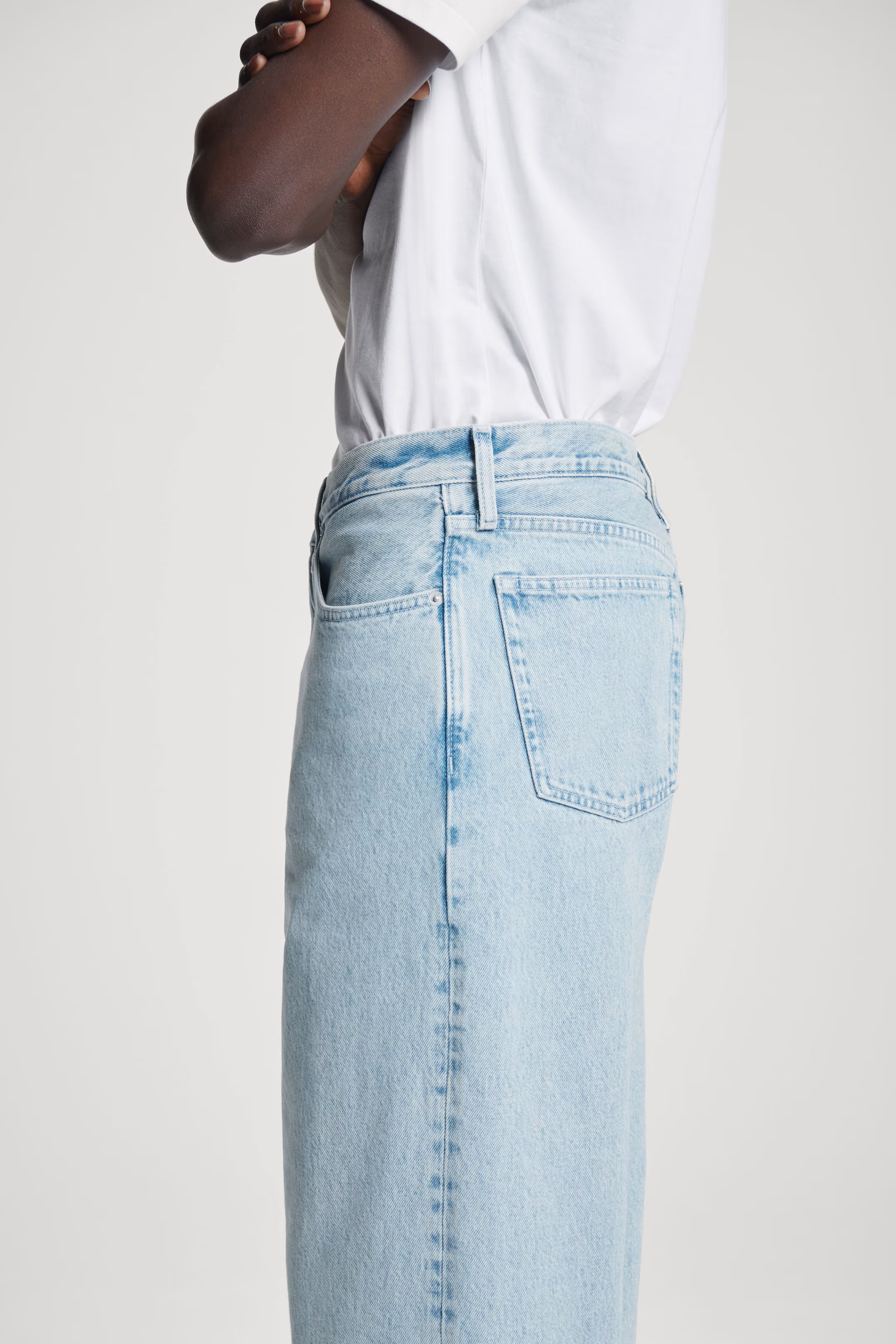 DOME STRAIGHT-LEG JEANS